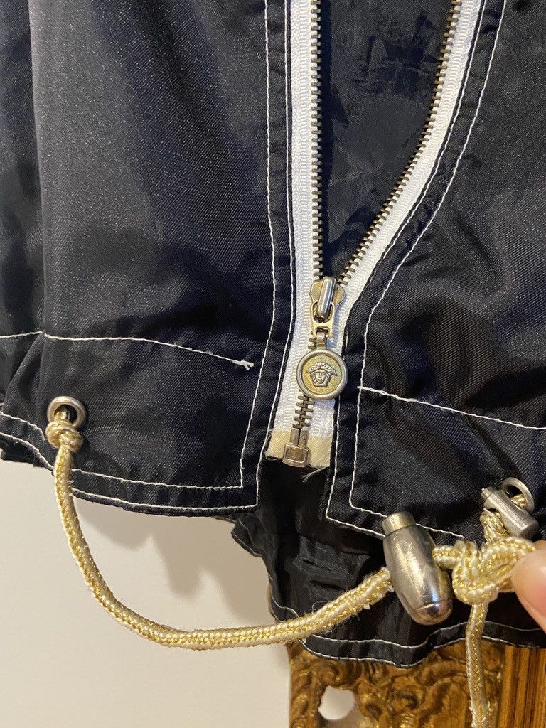 Versace Vintage Windbreaker Jacket Size US XL / EU 56 / 4 - 15 Thumbnail