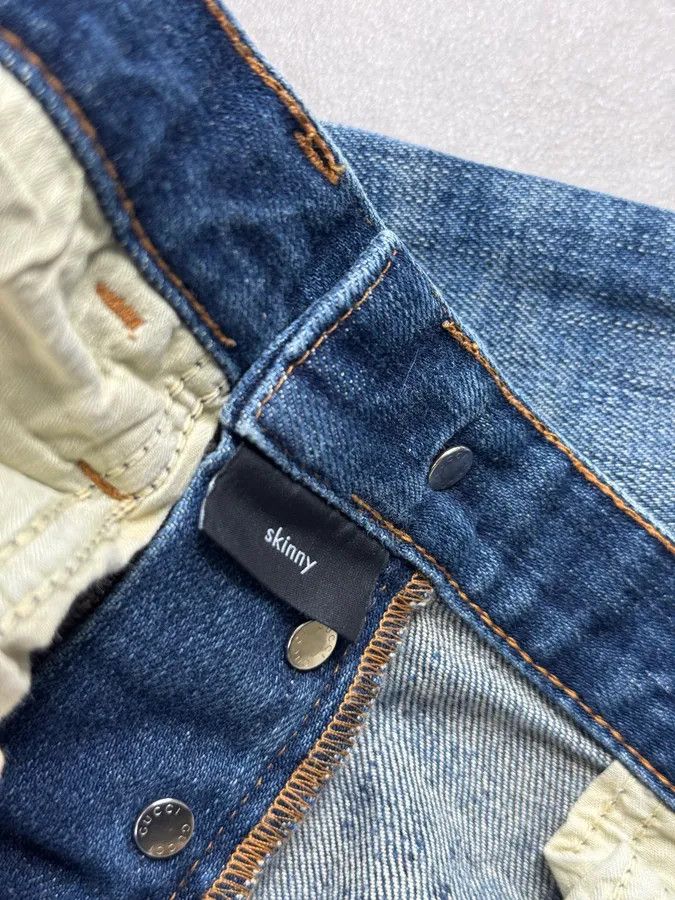 Gucci 2010s Gucci Blue Faded Slim Denim Jeans by Frida Giannini Size US 30 / EU 46 - 12 Thumbnail
