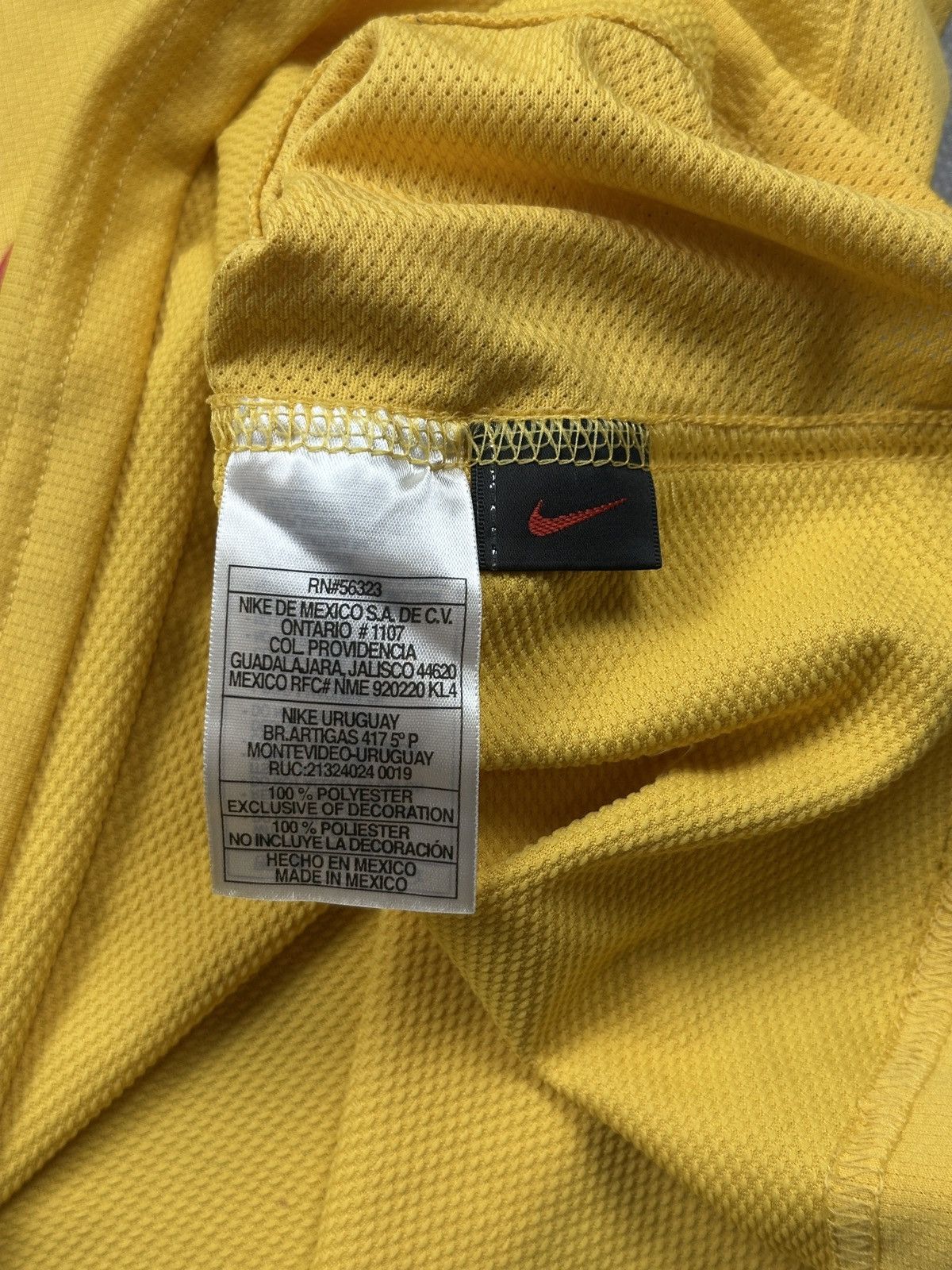 Nike Vintage 2006 Club America Nike Home Jersey Yellow Bimbo Size US L / EU 52-54 / 3 - 6 Thumbnail