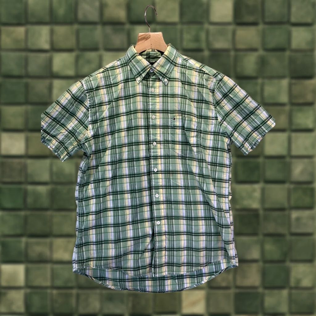 Tommy Hilfiger VINTAGE Tommy Hilfiger Men’s L Green Plaid Short Sleeve Button-Down Shirt-4108 Size US L / EU 52-54 / 3 - 1 Thumbnail