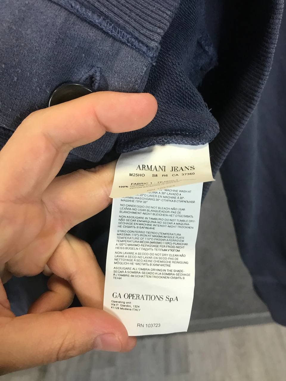 Armani Armani Jeans luxury designer cardigan Size US S / EU 44-46 / 1 - 6 Thumbnail