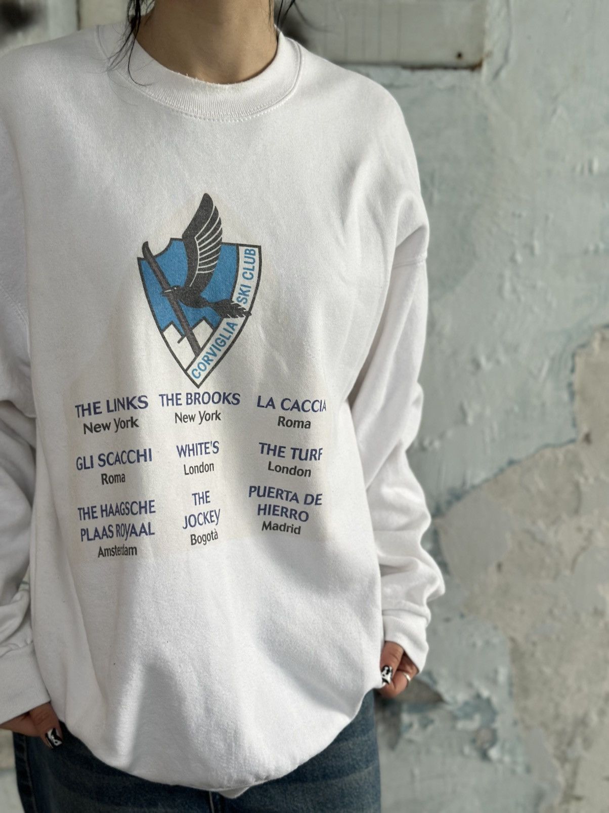 Gildan VTG Corviglia Ski Club 2000s Sweatshirts Big Logo Size L Size US L / EU 52-54 / 3 - 4 Thumbnail