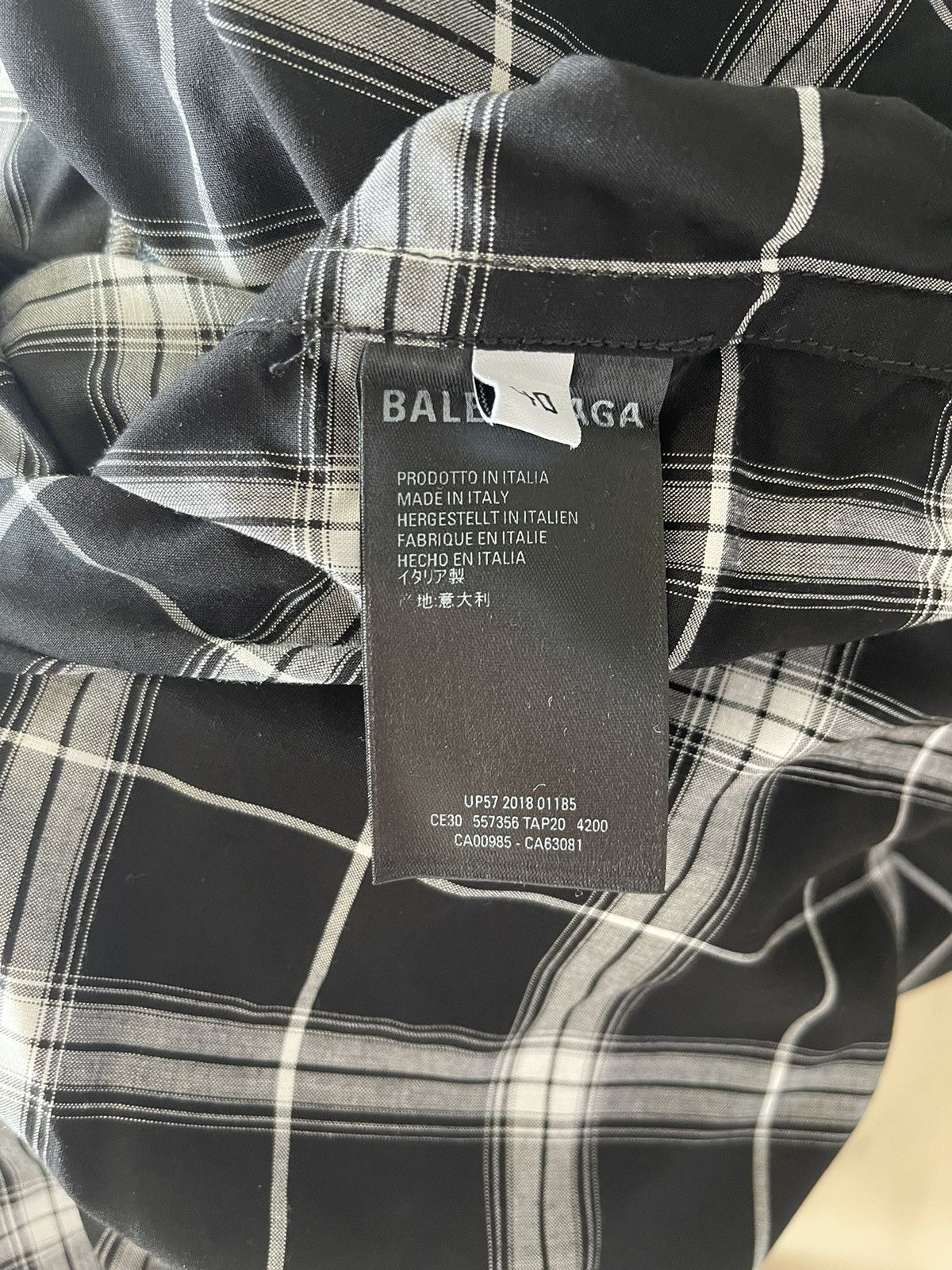 Balenciaga Balenciaga Hybrid 3-in-1 Vest + Hoodie Shirt Size US XL / EU 56 / 4 - 6 Thumbnail