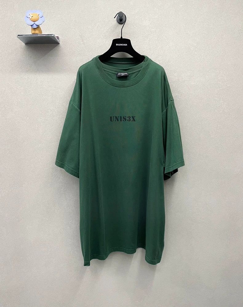 Balenciaga Balenciaga Green double sleeve T-shirt Size US L / EU 52-54 / 3 - 1 Thumbnail