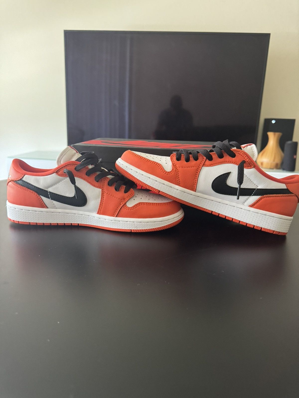 Nike Air Jordan Retro 1 ‘Starfish’ Size US 9 / EU 42 - 3 Thumbnail