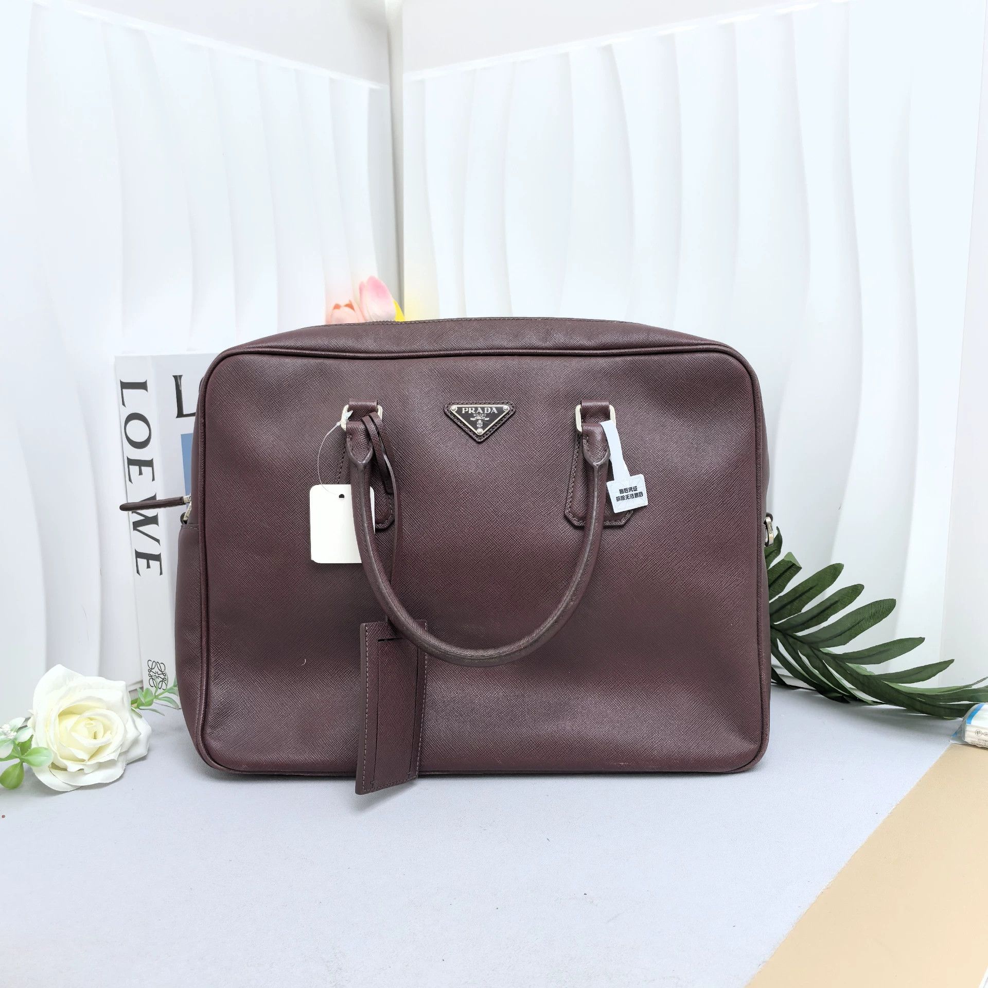 Prada Pre-loved Bag Very good condition Size ONE SIZE - 1 Thumbnail