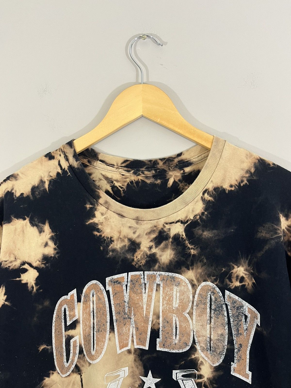 Vintage Distressed Tye Dye Cowboys Rodeos Faded Bleach Tee Size US L / EU 52-54 / 3 - 3 Thumbnail