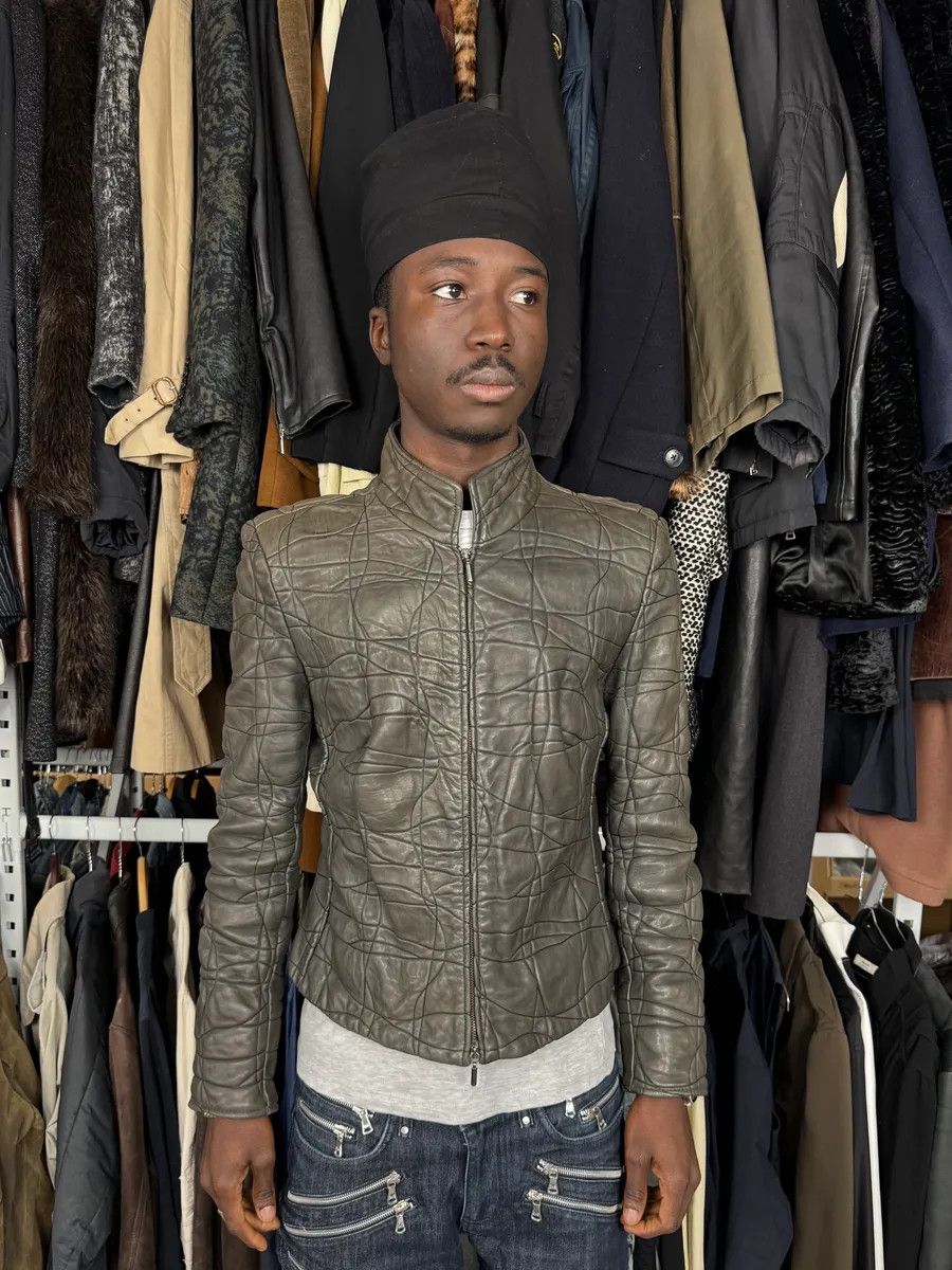 Armani Collezioni 2000s Armani Collezioni Grey Geommetrical Biker Leather Jacket Size XS / US 0-2 / IT 36-38 - 2 Thumbnail