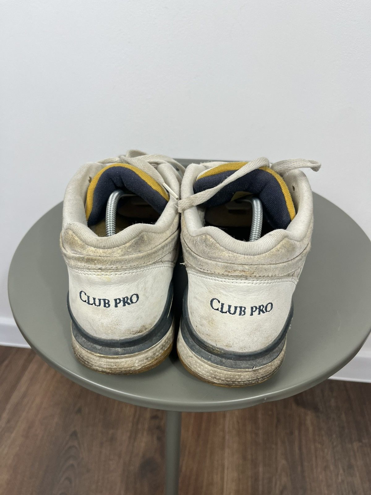 Reebok Vintage Reebok Classic Leather Sneakers White Yellow EU 43 Size US 9.5 / EU 42-43 - 7 Thumbnail