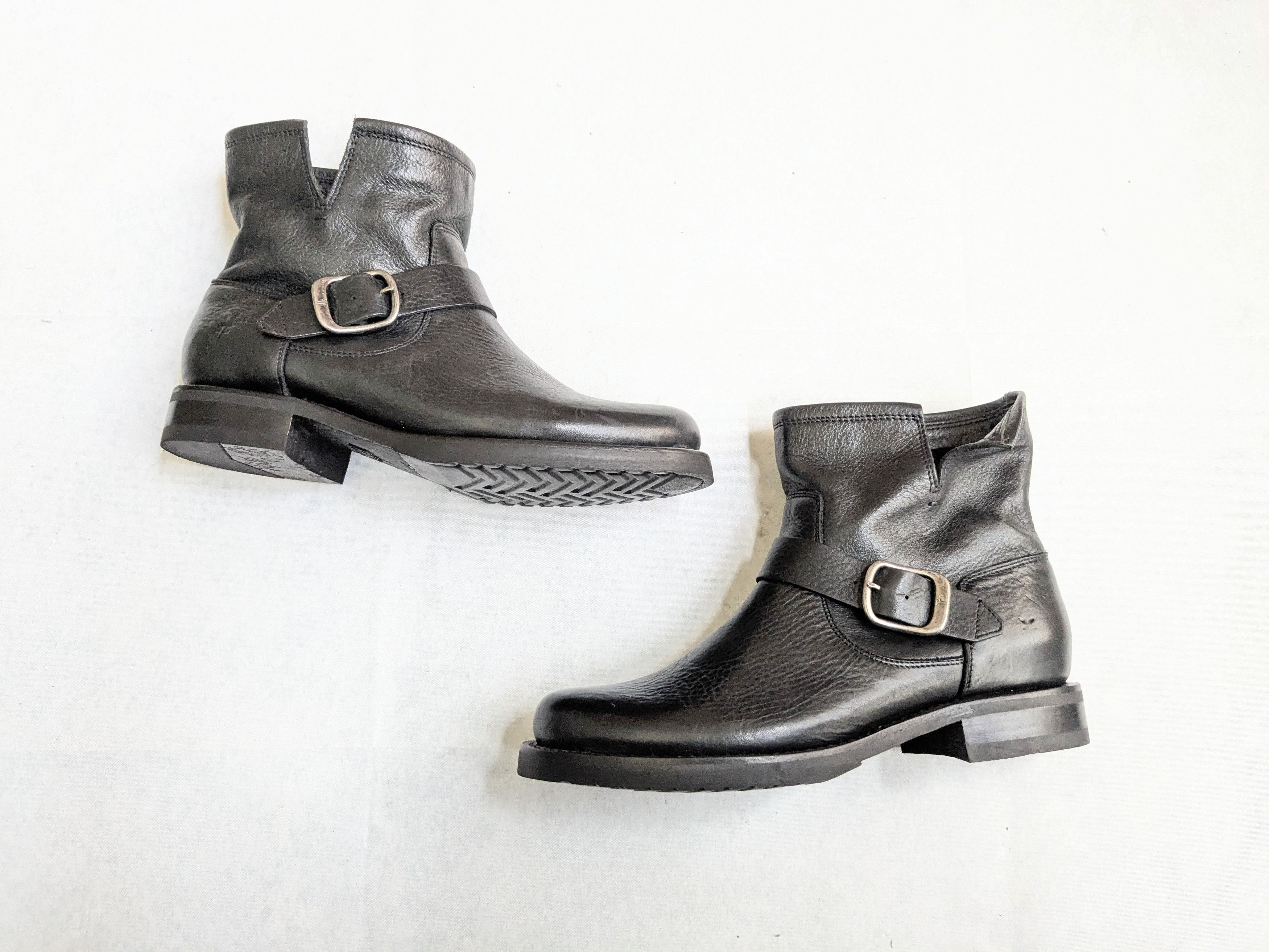 Frye Frye Engineer Boots Black Leather 7 Buckle Size US 7 / EU 40 - 1 Thumbnail