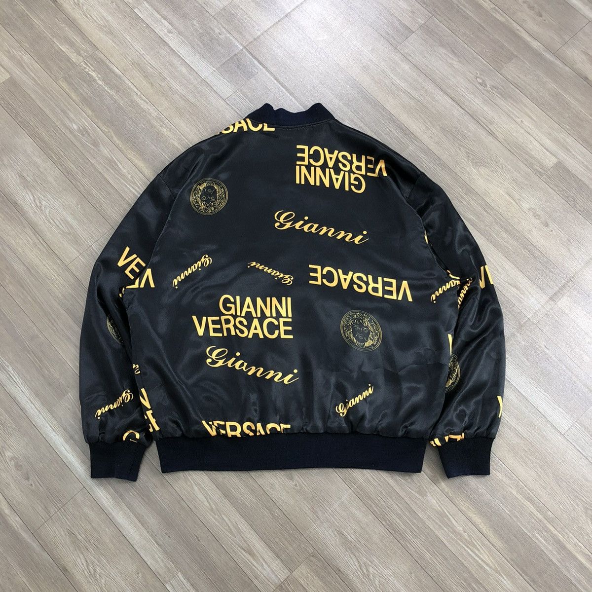 Versace 🇮🇹Gianni Versace Jeans Couture Medusa Reversible Silk Jacket Size US L / EU 52-54 / 3 - 11 Thumbnail