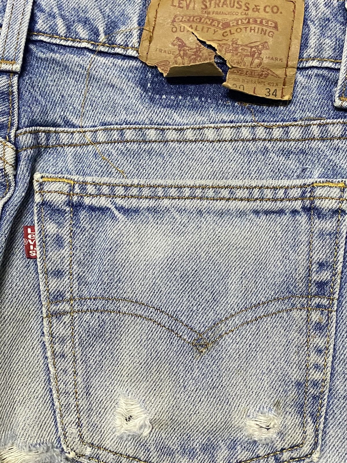 Levi's Vintage Clothing Vintage Levis 90s Blue Faded Wash Distressed Jeans Size US 28 / EU 44 - 8 Thumbnail
