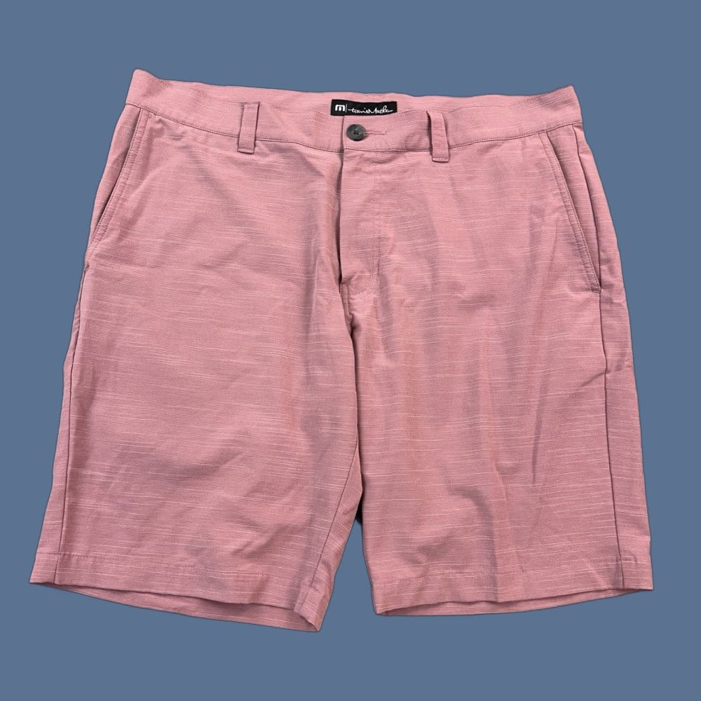 TravisMathew Travis Mathew Shorts Mens 36 Ruby Wine Lightweight Performance Golf Size US 36 / EU 52 - 1 Thumbnail