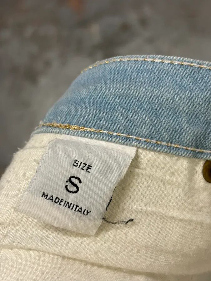 Roberto Cavalli 2000s Roberto Cavalli Light Blue Denim Gold Zebra Print Jeans Size 28" / US 6 / IT 42 - 9 Thumbnail