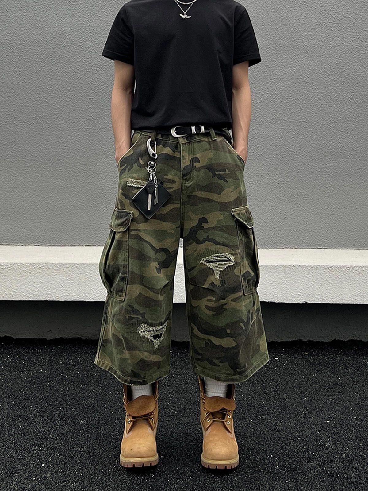 Other Camo Distressed Cargo Jorts, Baggy Ripped Shorts Size US 32 / EU 48 - 4 Thumbnail