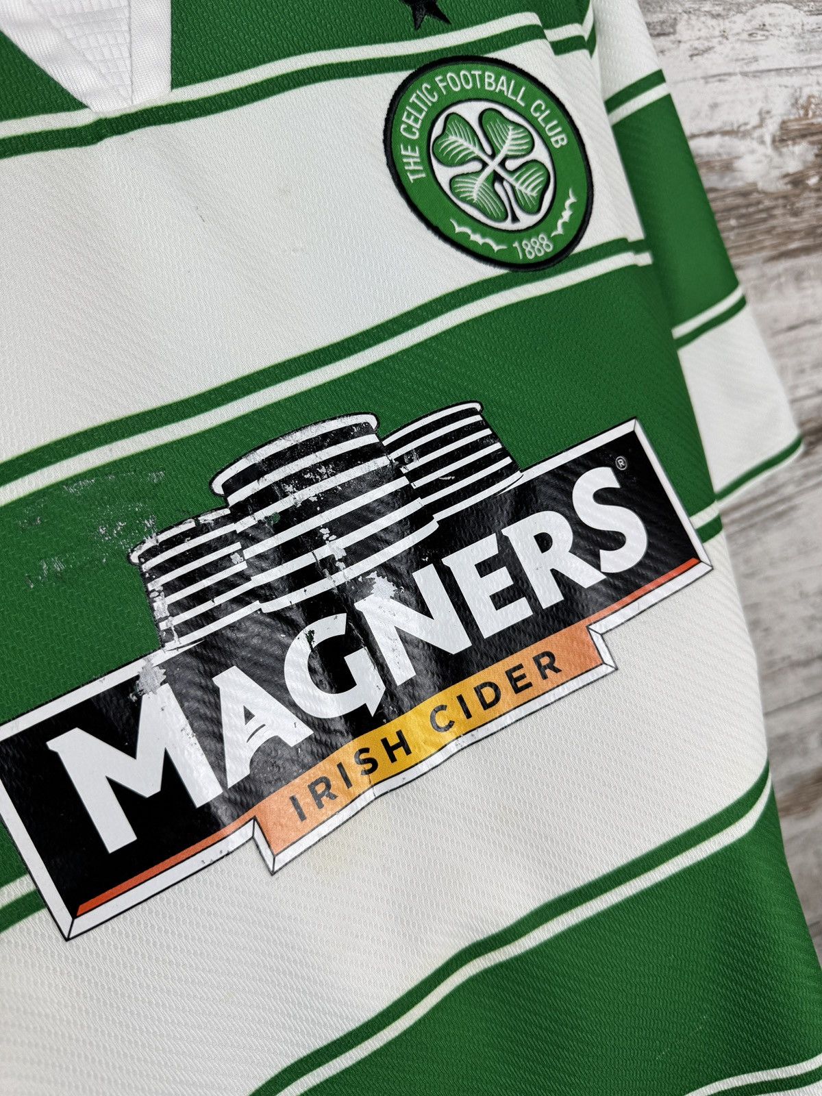 New Balance × Vintage Mens Vintage New Balance Celtic FC T-shirt soccer jersey Size US L / EU 52-54 / 3 - 9 Thumbnail
