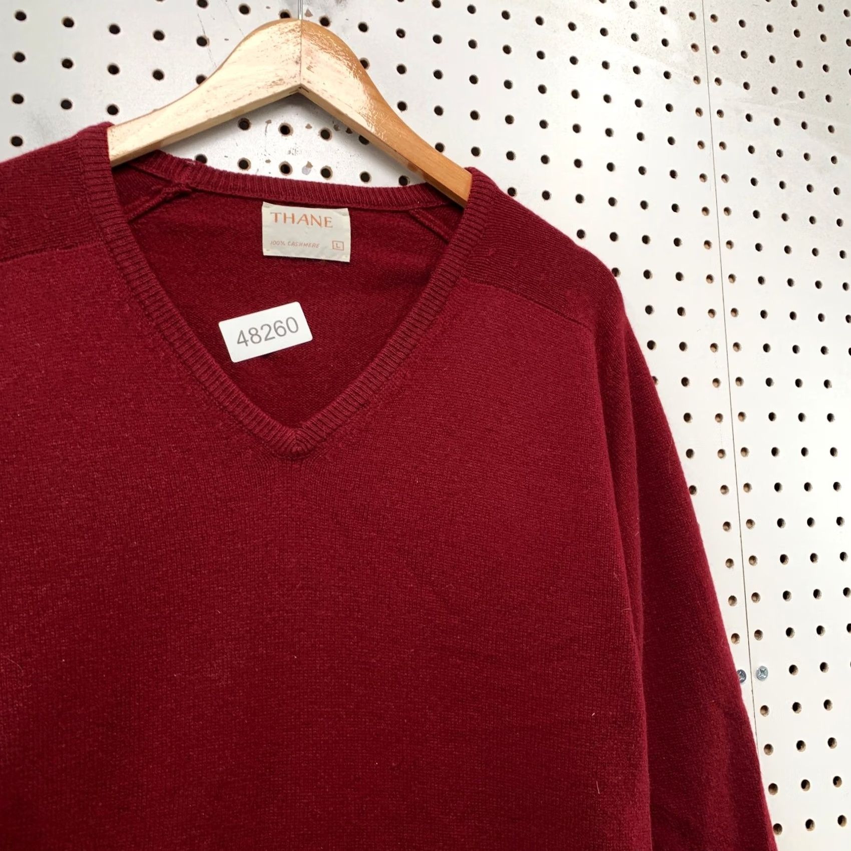 Vintage Thane Sweater Mens Large Red V-Neck 100% Cashmere Vintage Pullover Winter Long Sleeve Shirt Size US L / EU 52-54 / 3 - 7 Thumbnail