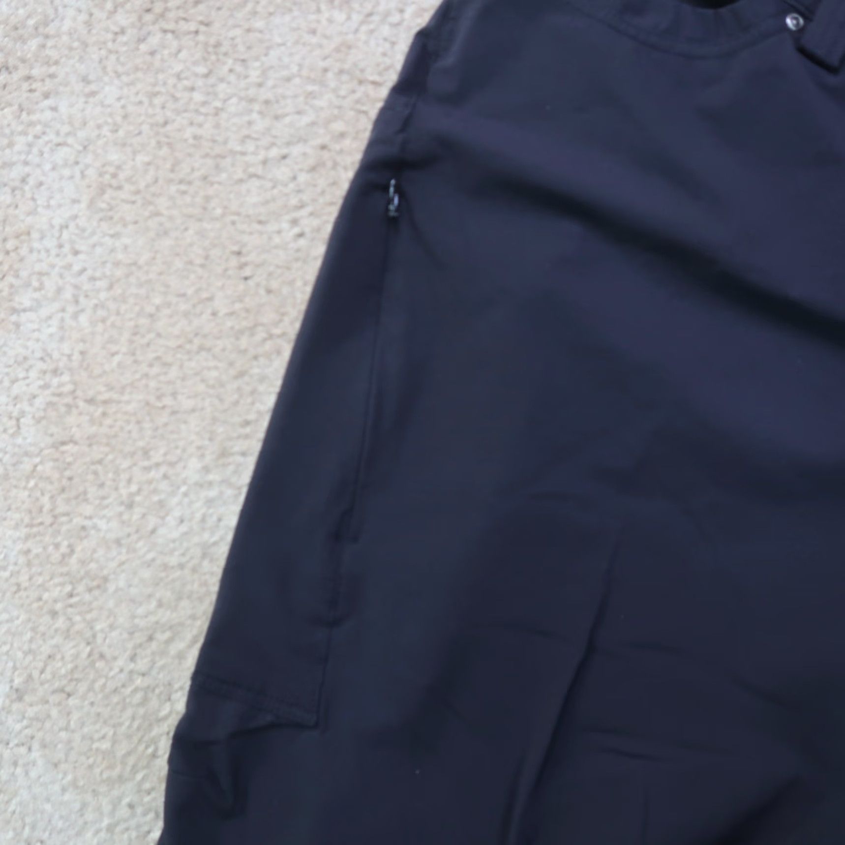 CO Duluth Trading Co Nylon Pants Jeans Straight Leg Women's 26W Black 30 In Inseam 46x30 Cargo Pockets Plus Size Size 32" / US 10 / IT 46 - 3 Thumbnail