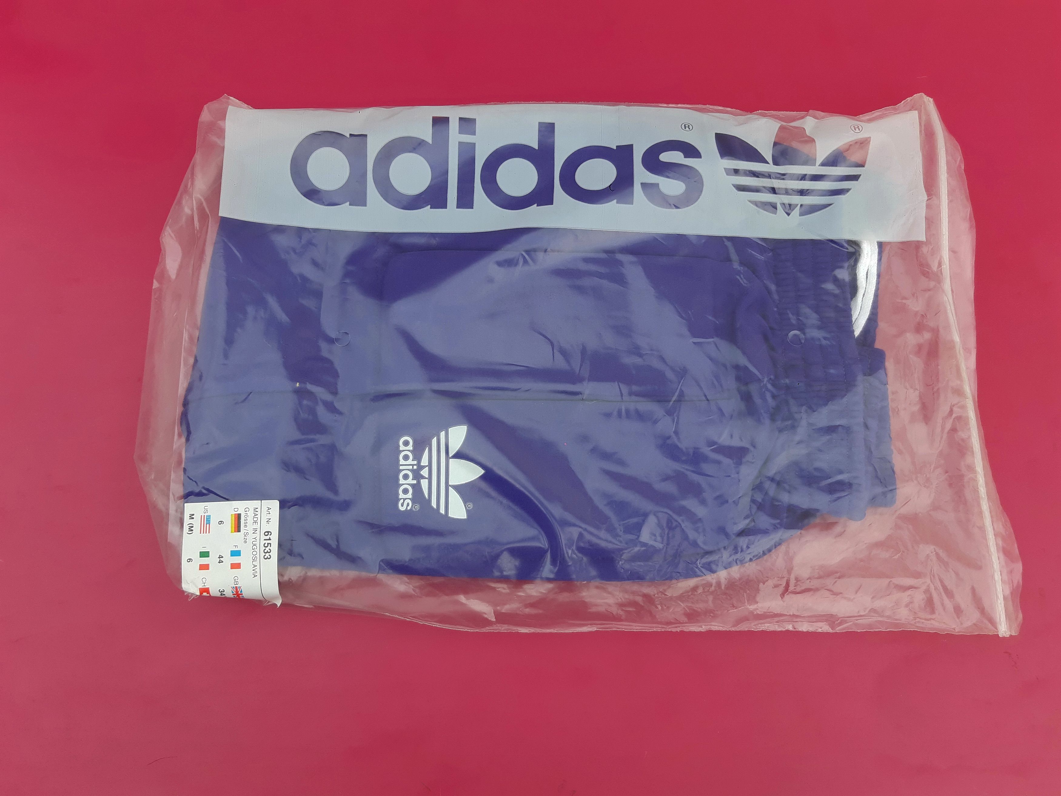 Adidas Vtg ADIDAS Soccer Goalkeeper Pad Shorts Yugoslavia NWT Size US 39 - 1 Thumbnail