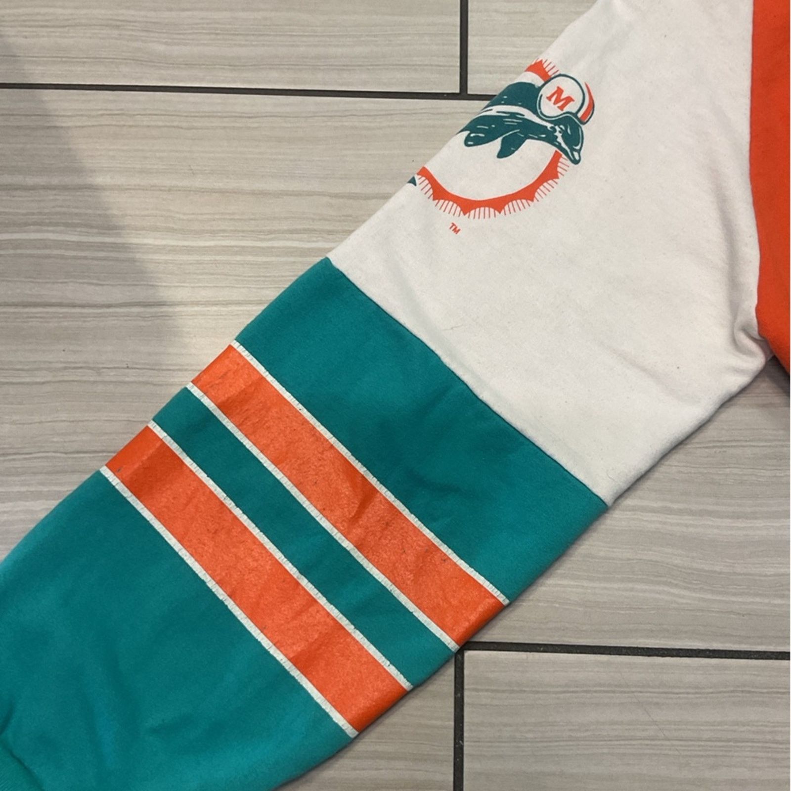 Vintage Vintage 90s Miami Dolphins NFL Crewneck Sweatshirt Size US L / EU 52-54 / 3 - 7 Thumbnail