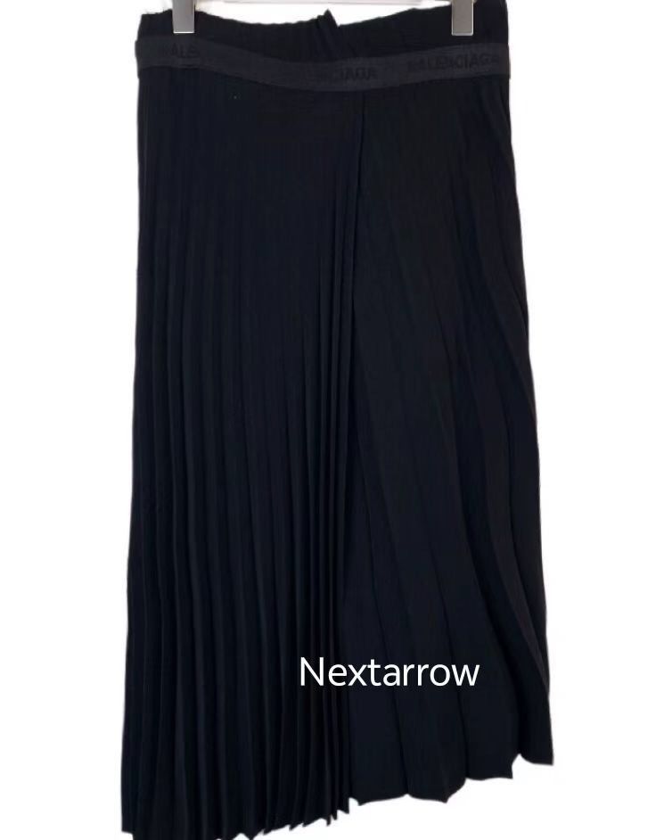 Balenciaga Balenciaga Logo belt irregular design black pleated skirt Size 38" / US 16 / IT 52 - 2 Thumbnail