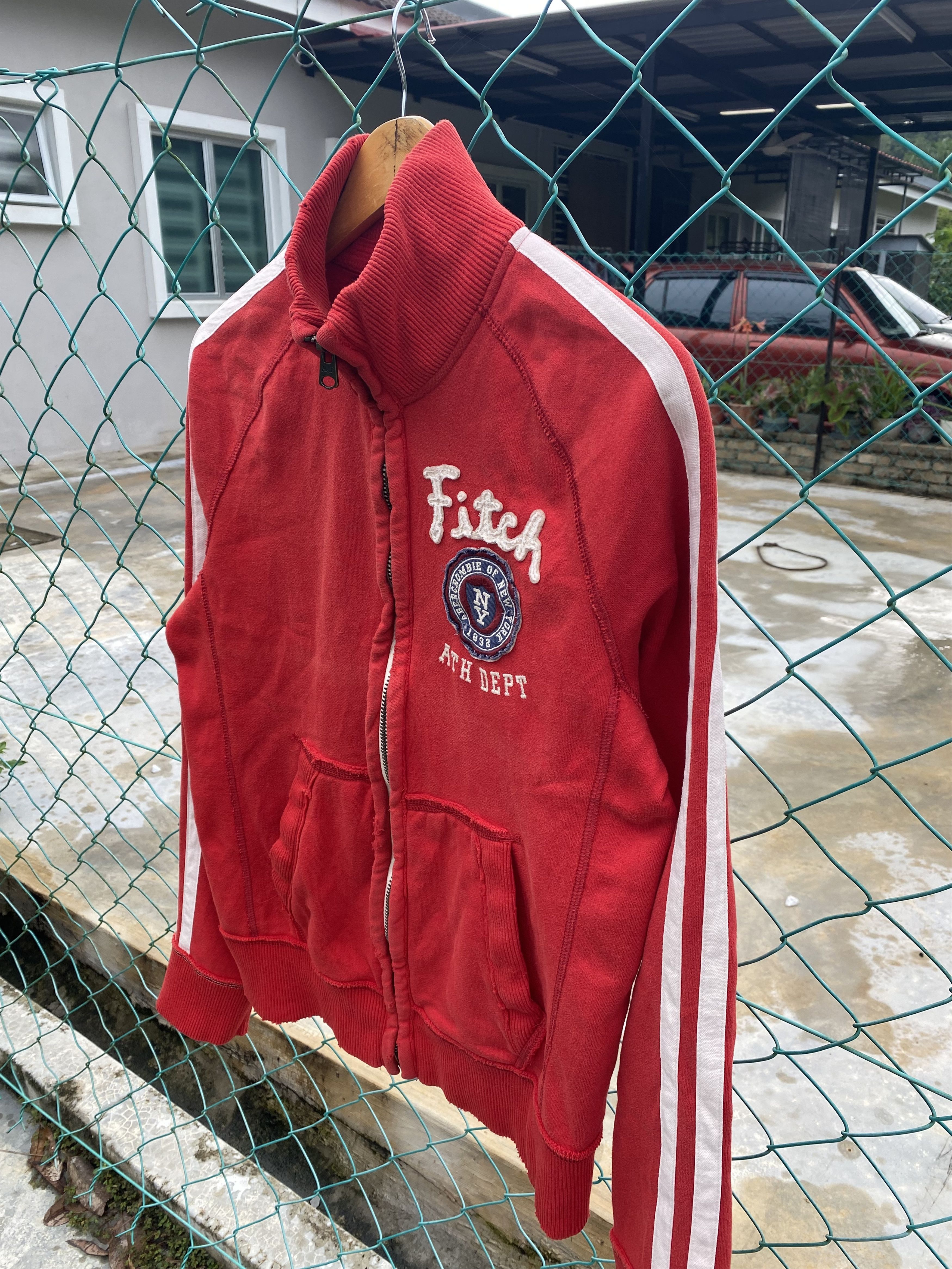 Abercrombie & Fitch Abercrombie & Fitch zip up muscle sweater jacket Size US M / EU 48-50 / 2 - 4 Thumbnail