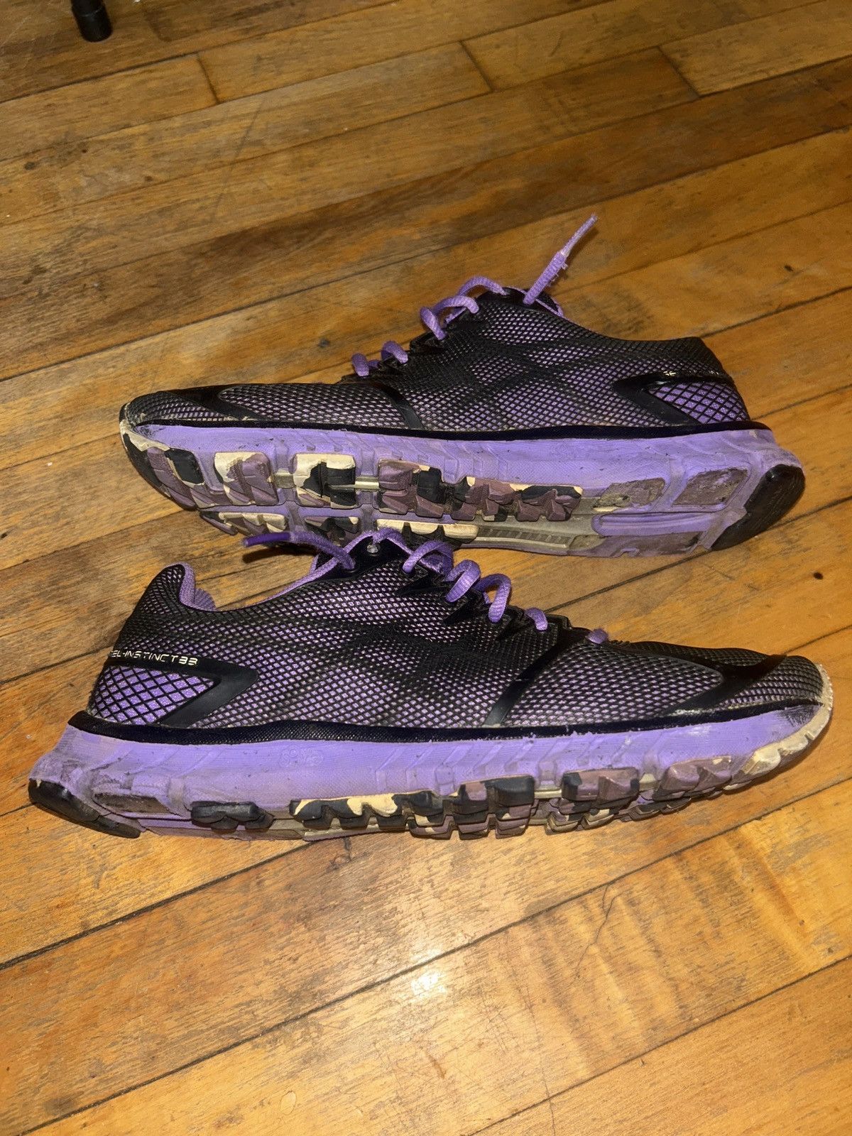 Asics Women’s Purple and Black Asics Size US 7 / IT 37 - 2 Thumbnail