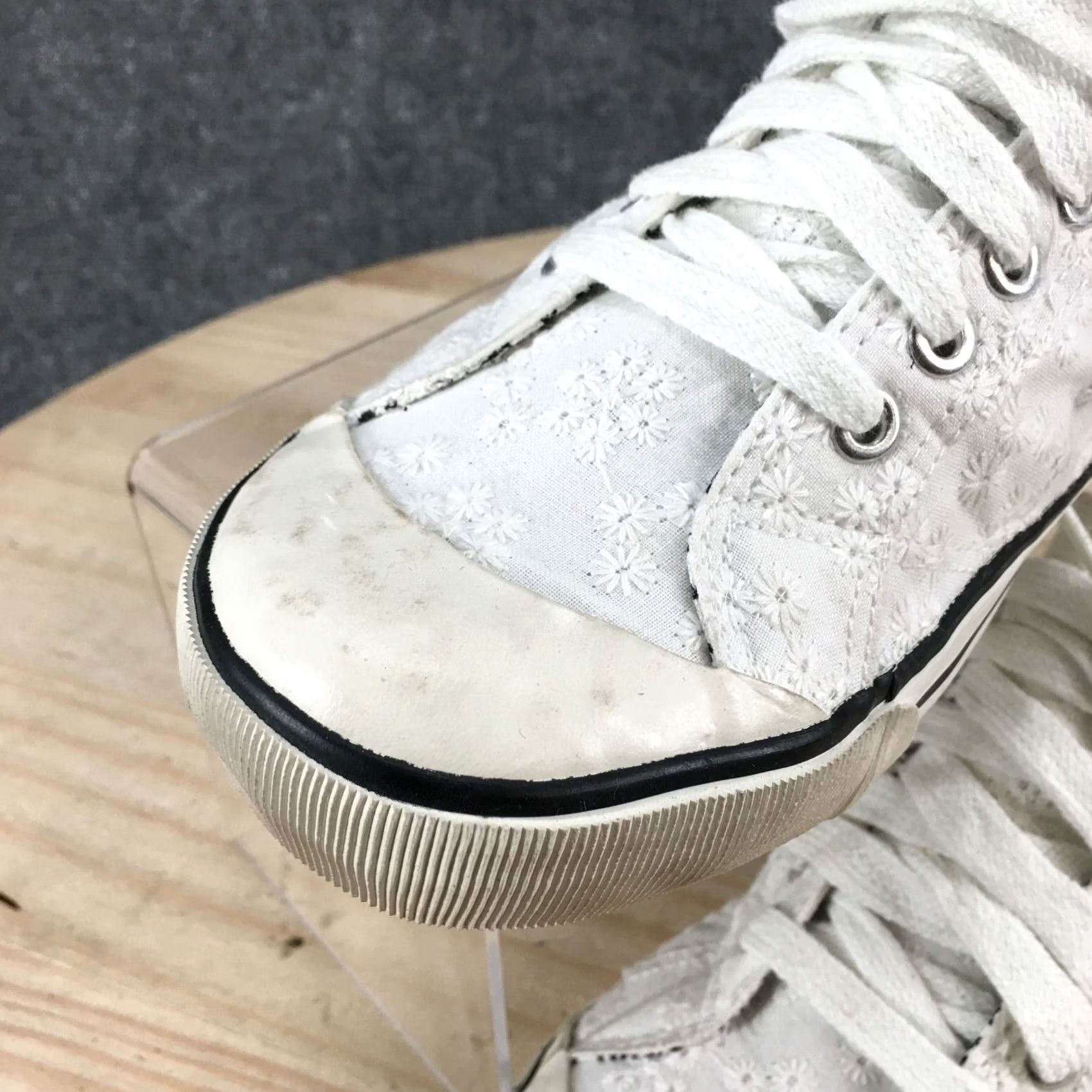 American Eagle Outfitters American Eagle Outfitters Shoes Womens Sneakers White Lace Up Low Top Comfort Round Toe 7.5 Size M / US 6-8 / IT 42-44 - 4 Thumbnail