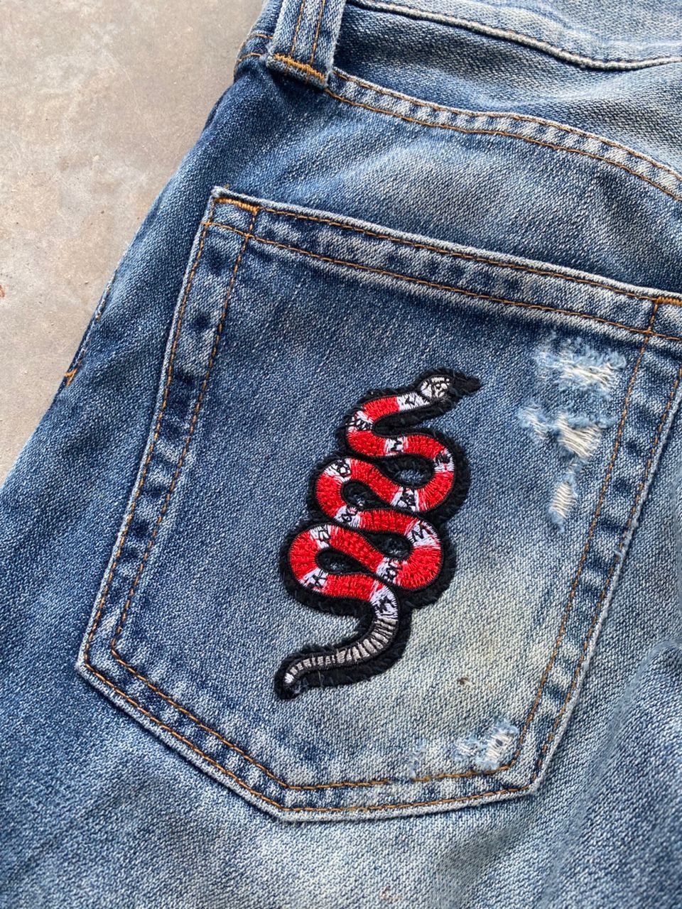 Dolce & Gabbana 💥BEST OFFER💥DOLCE & GABANNA 14 GOLD DISTRESSED DENIM Size 30" / US 8 / IT 44 - 12 Thumbnail