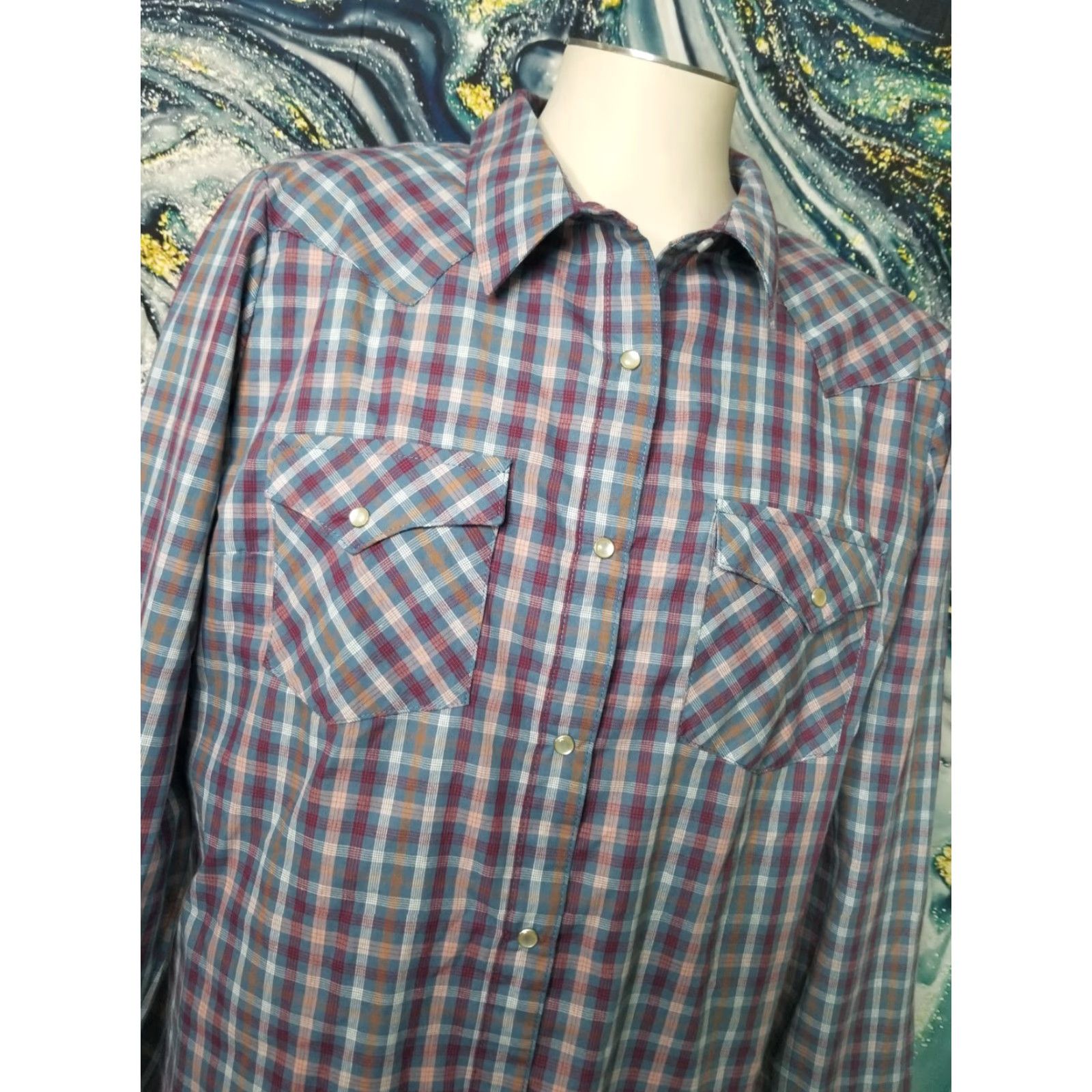 Wrangler WRANCHER BY WRANGLER Women's XL Pearl Snap Shirt Long Sleeve Western Plaid Blue Pink Casual Slim Fit Womens XL Pearl Snap Button-Up Shirt Size XL / US 12-14 / IT 48-50 - 2 Thumbnail