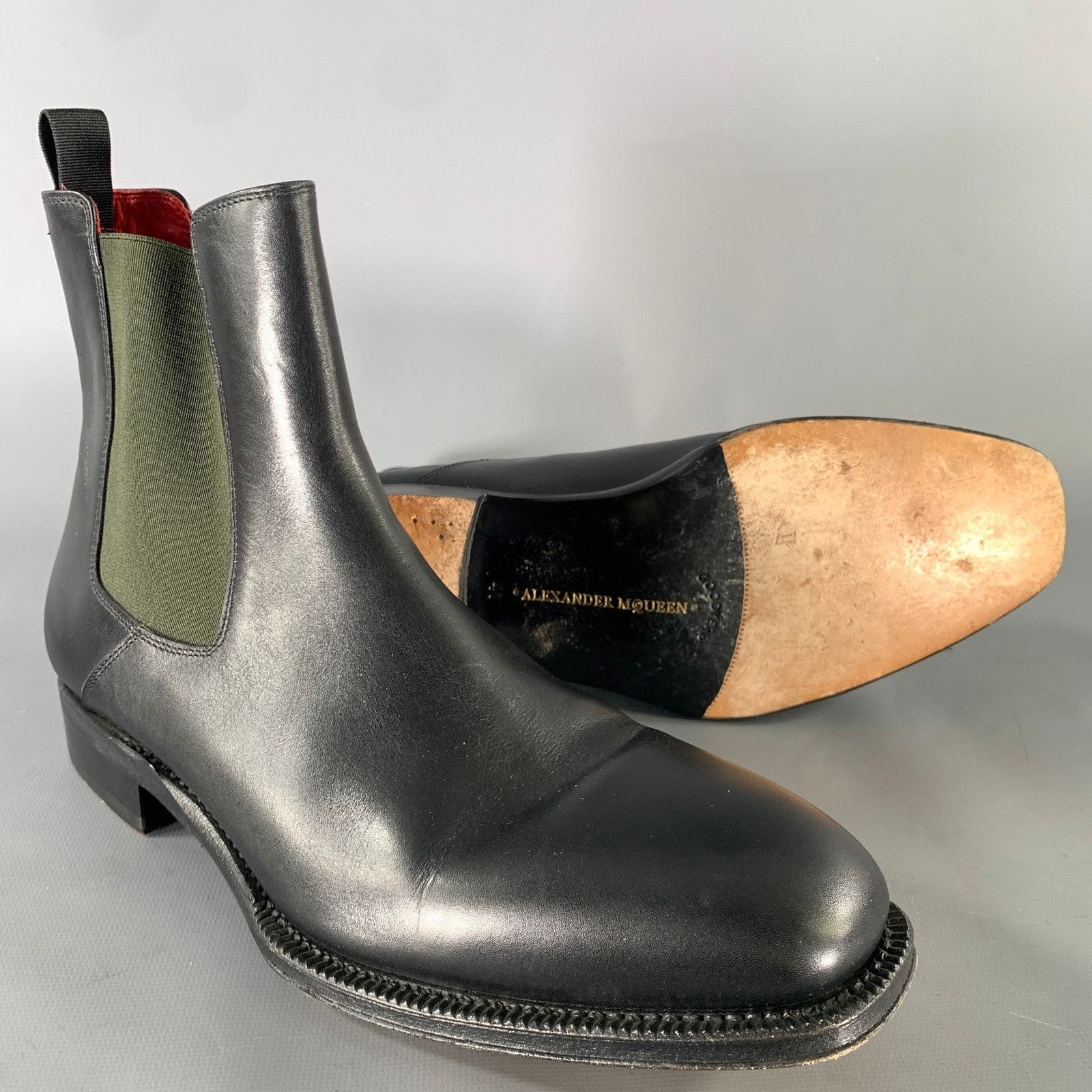 Alexander McQueen ALEXANDER MCQUEEN Size 8 Black Leather Chelsea Boots Size US 8 / EU 41 - 5 Thumbnail