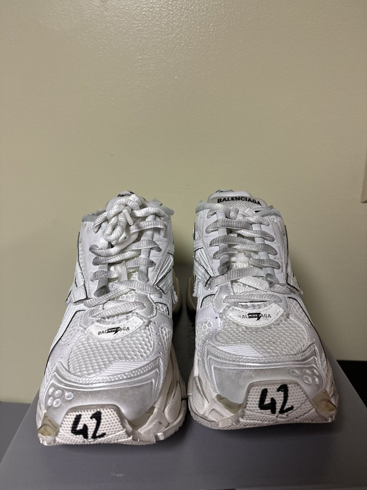 Balenciaga Balenciaga White Runner 42 Size US 9 / EU 42 - 4 Thumbnail