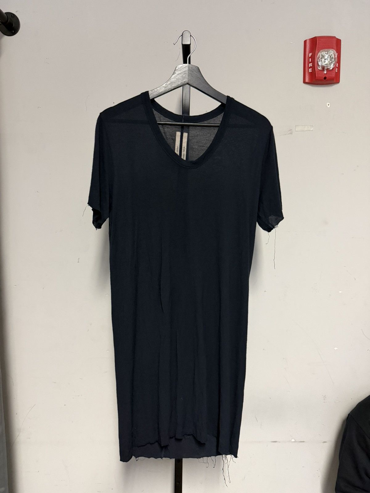 Rick Owens FW15 Distressed Tee Size US M / EU 48-50 / 2 - 1 Thumbnail