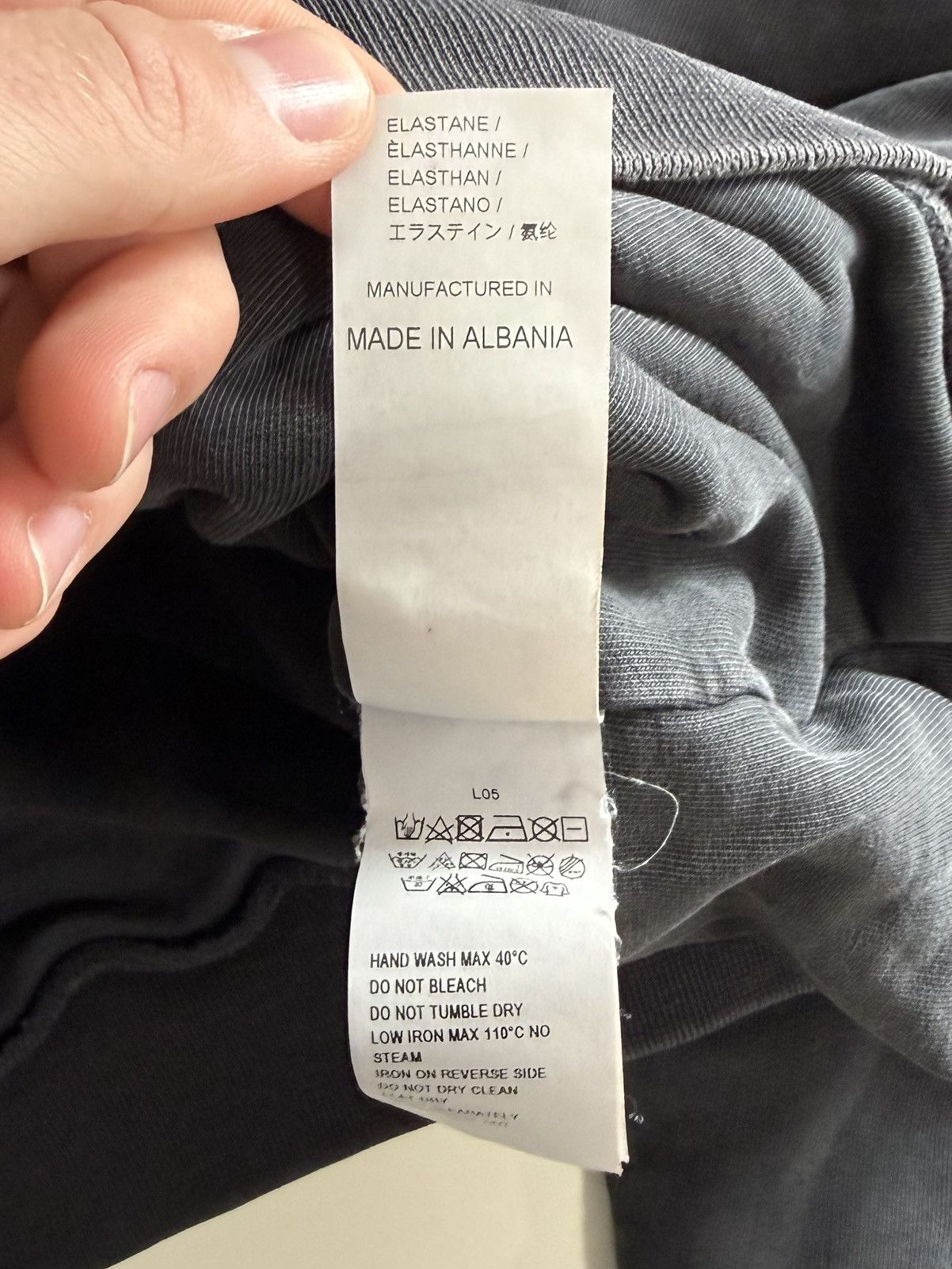 Yeezy Yeezy Season 5 Oversized Double Layered Hoodie Brand Size US S / EU 44-46 / 1 - 12 Thumbnail