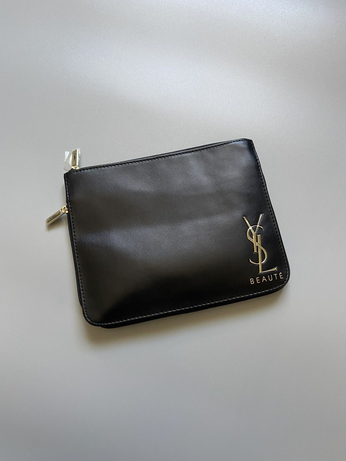Yves Saint Laurent Cosmetic Beauty Logo Bag Black Size ONE SIZE - 1 Thumbnail