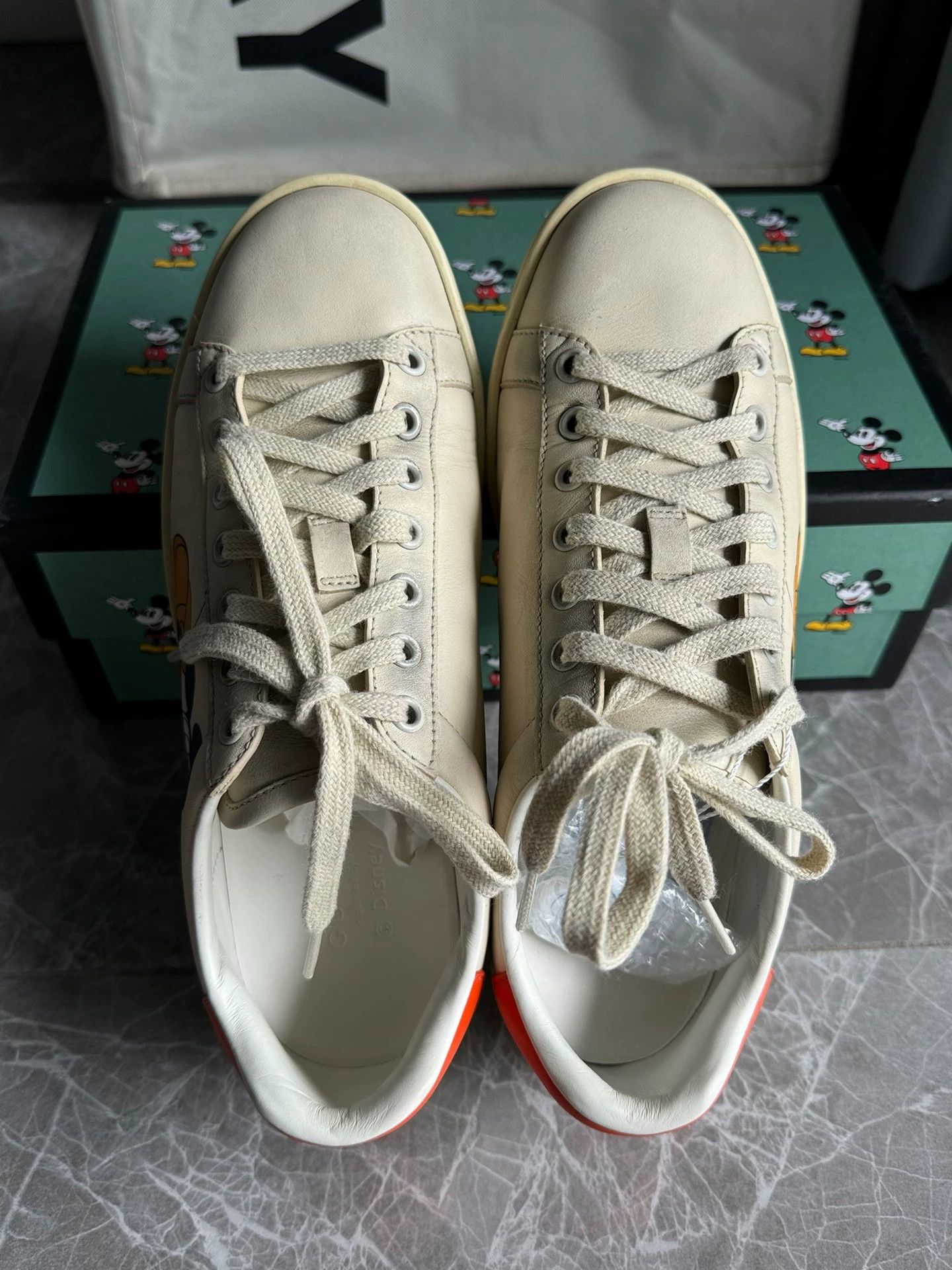 Gucci Gucci Ace Disney Mickey Distressed Cream 37 Size US 6.5 / IT 36.5 - 6 Thumbnail