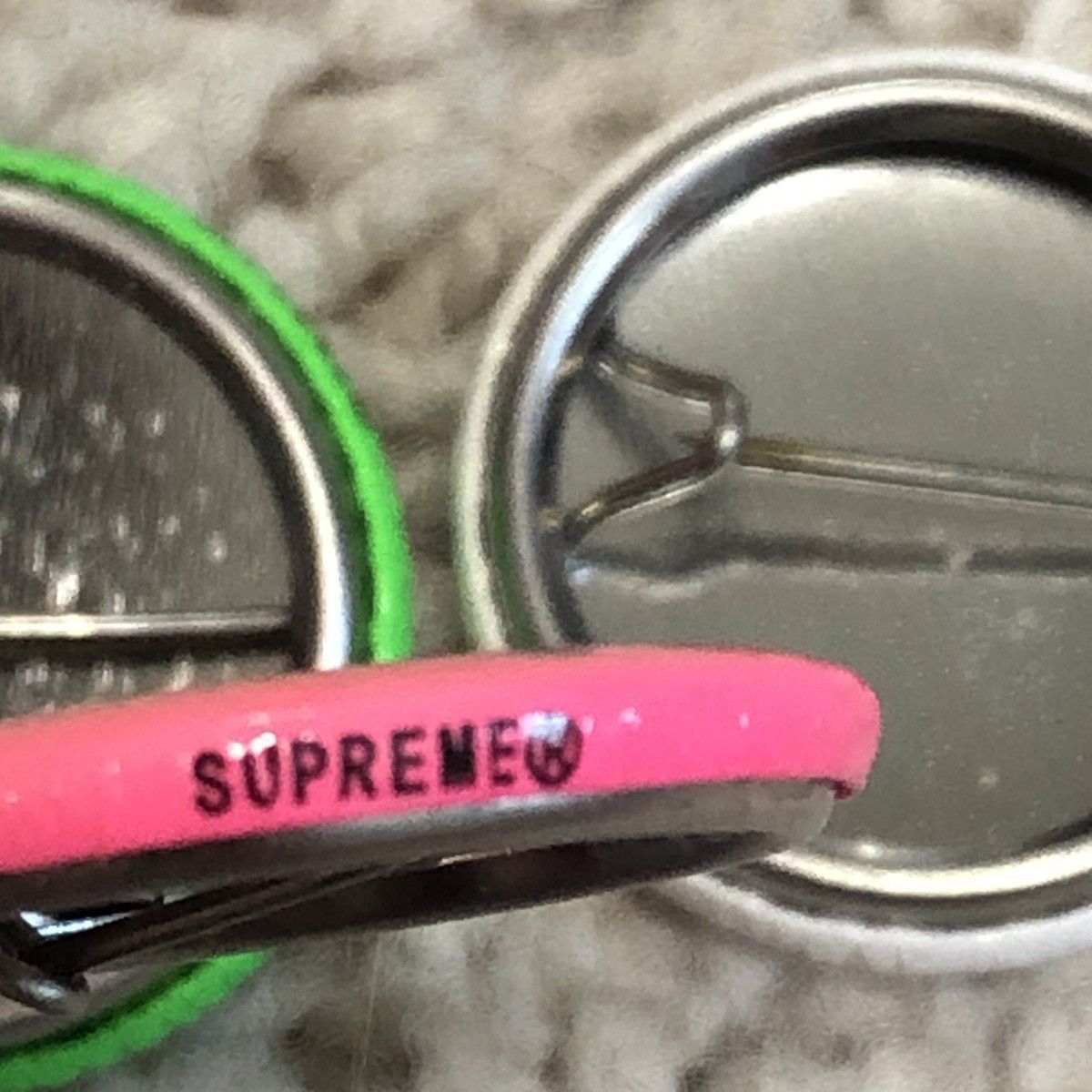 Supreme Supreme I Love Power Violence Pin Set of 3 SS19 Size ONE SIZE - 5 Thumbnail