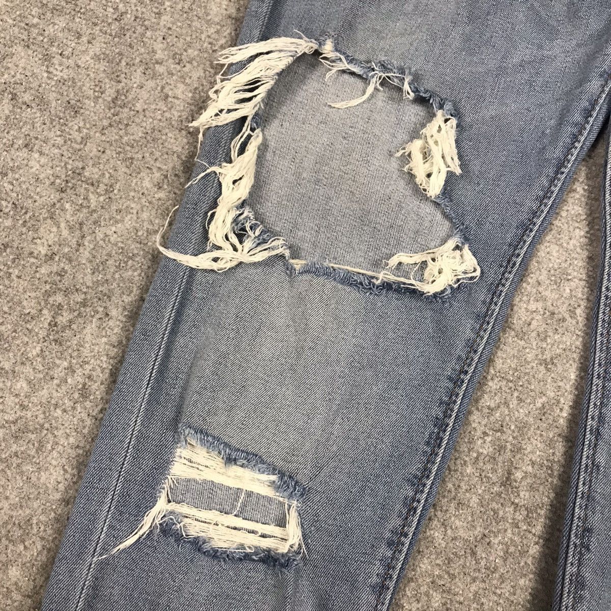 Diesel SLIM DIESEL DISTRESSED JEANS PANTS Size US 30 / EU 46 - 5 Thumbnail
