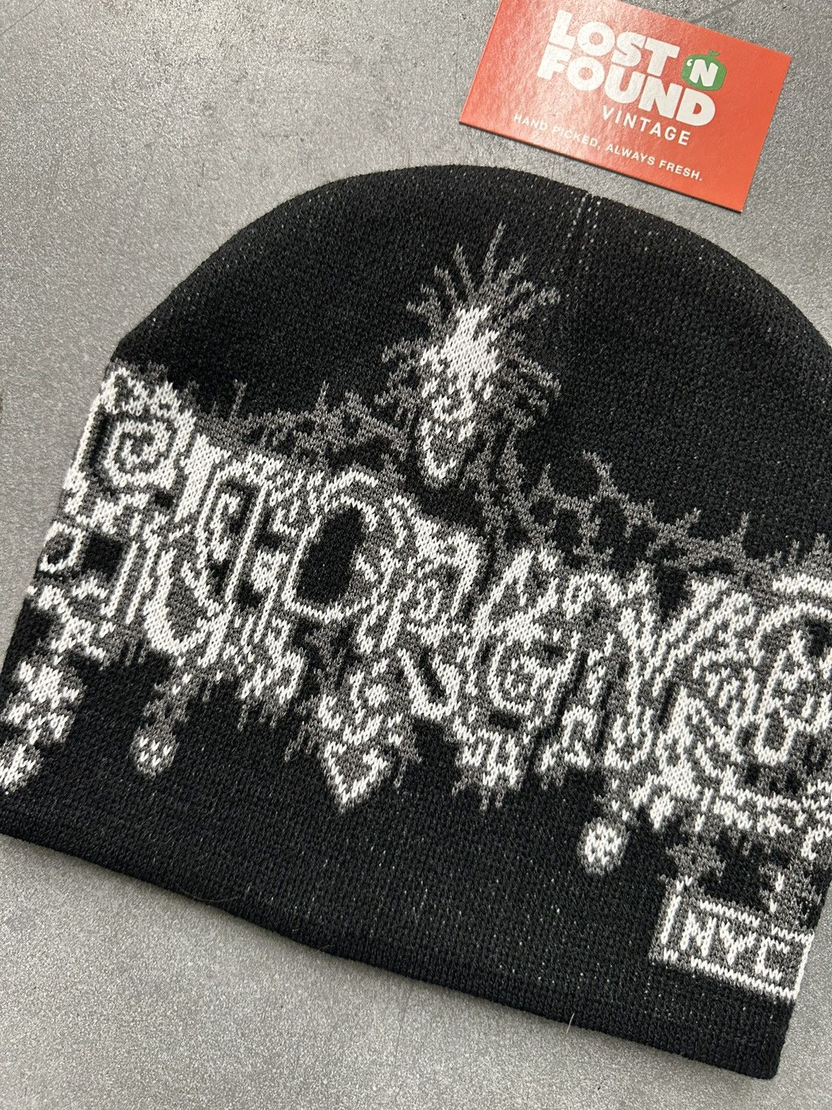 Supreme FW21 Supreme Wombat Beanie Black | Grailed