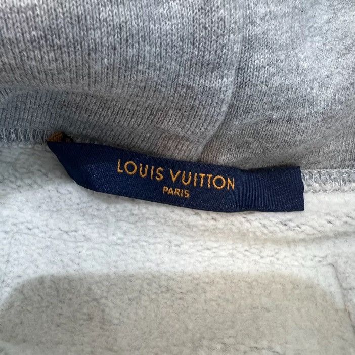 Louis Vuitton LOUIS VUITTON Logo Casual Classic Hoodie2412-Nextarrow Size US L / EU 52-54 / 3 - 4 Thumbnail