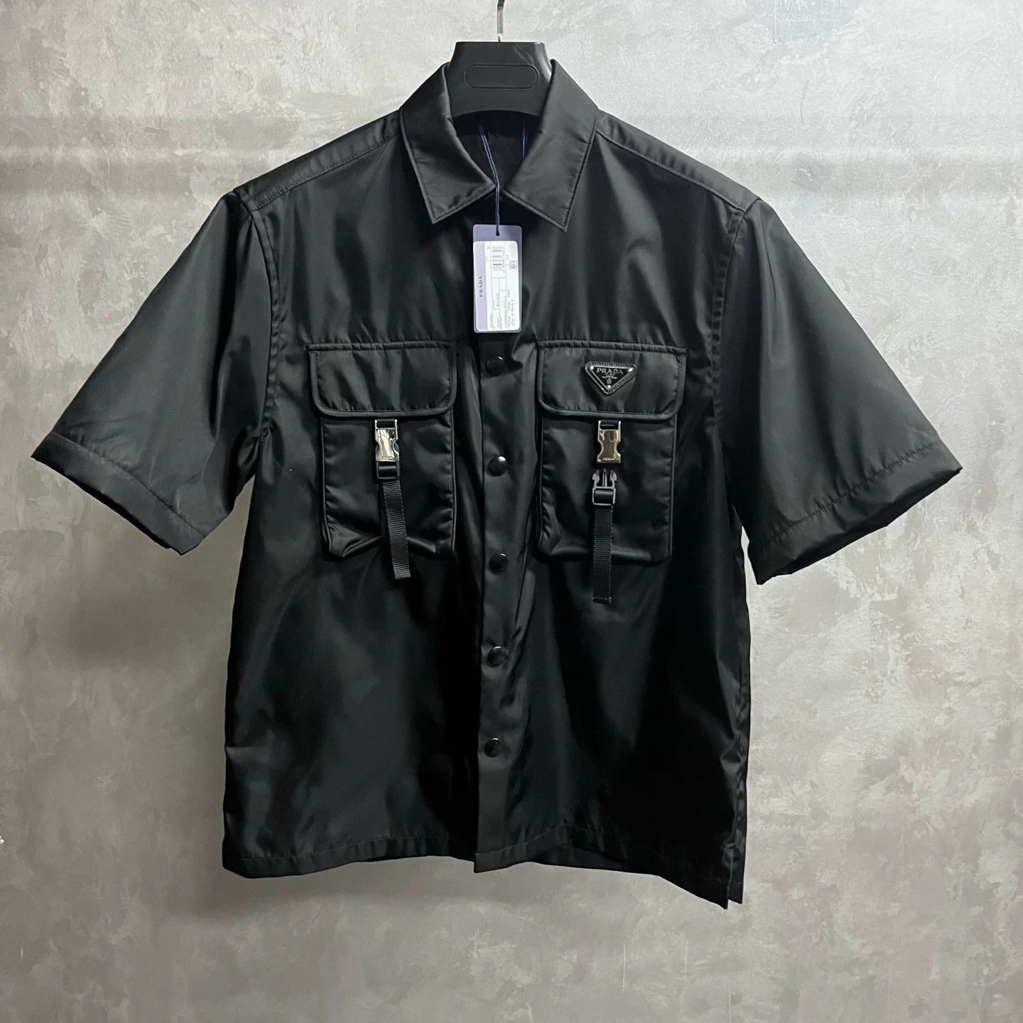 Prada Prada Black Triangle Logo Short-Sleeve Shirt Size US S / EU 44-46 / 1 - 1 Thumbnail