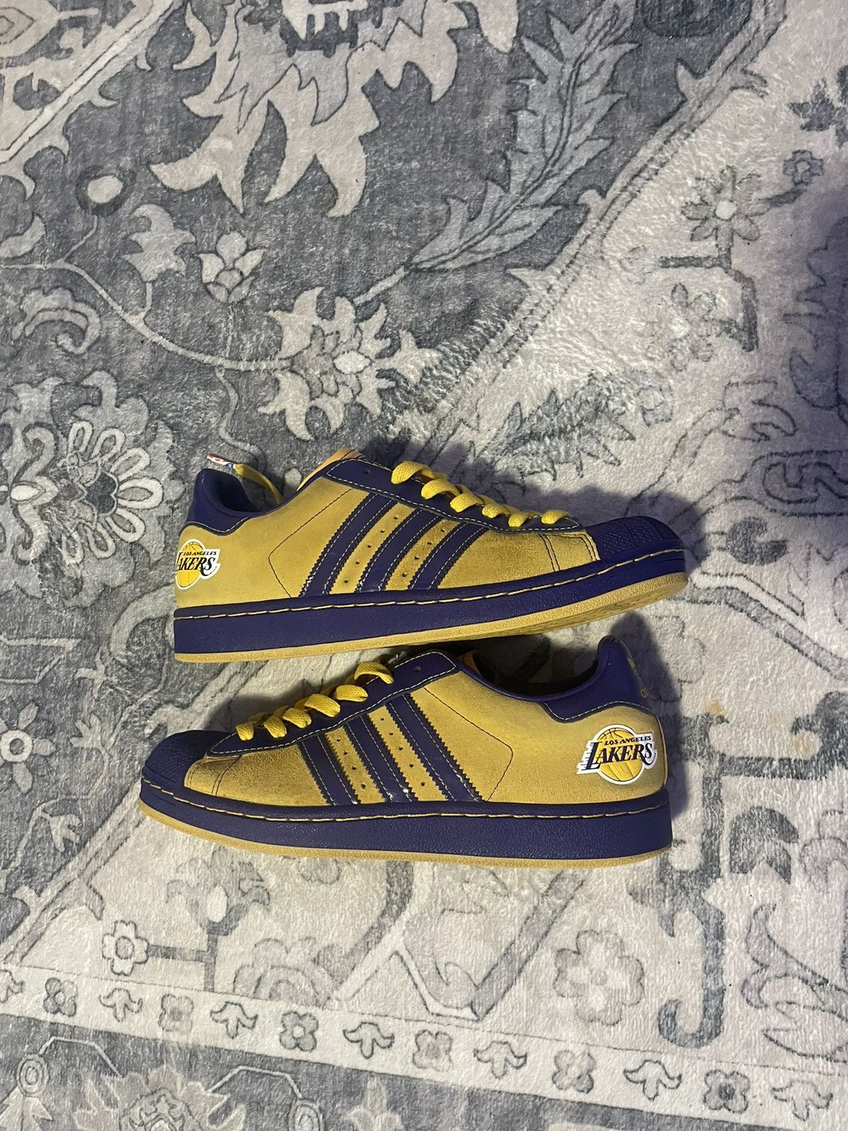 Adidas × Other 2006 lakers adidas superstars Size US 7 / EU 40 - 2 Thumbnail