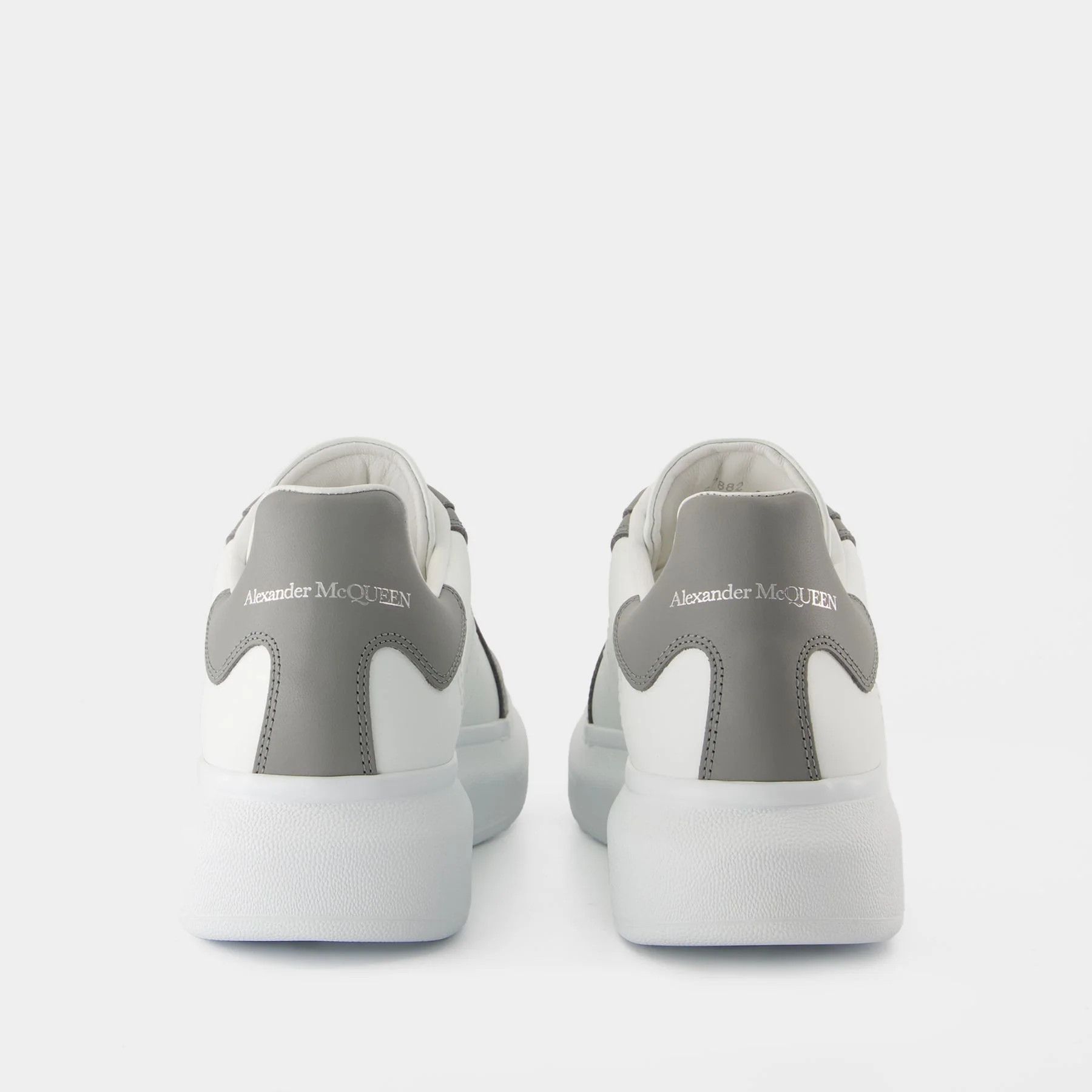 Alexander McQueen os11x0126 Low-Top Sneakers in White/Grey Size US 9 / EU 42 - 3 Thumbnail