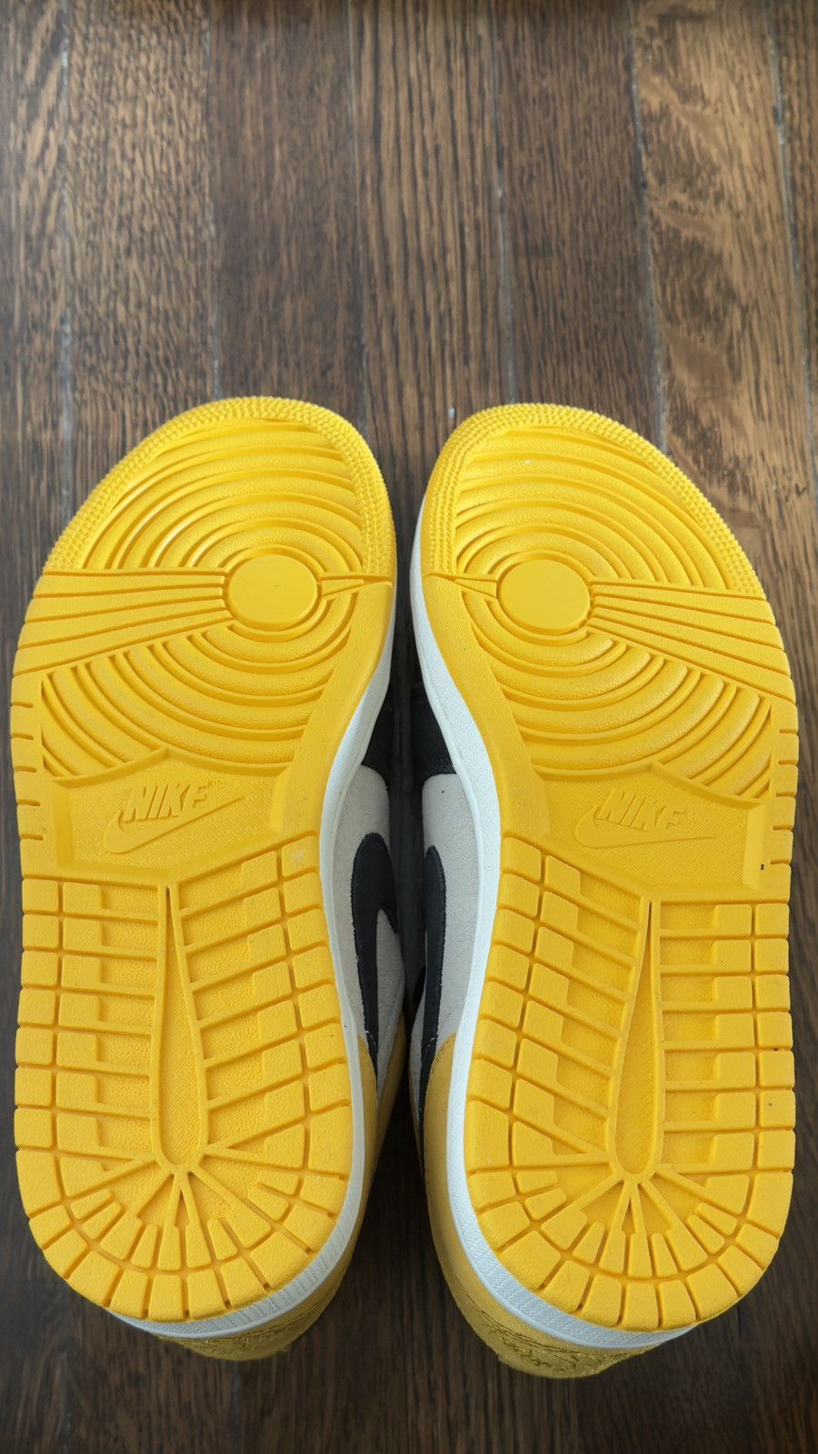 Jordan Brand AIR JORDAN 1 LOW Size US 9 / EU 42 - 4 Thumbnail