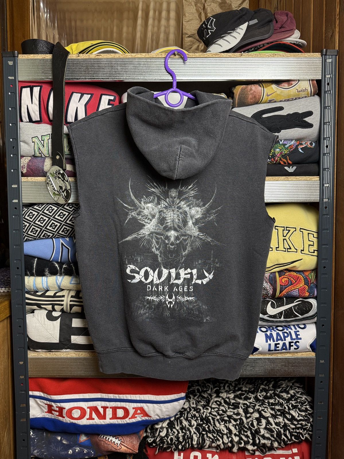 Band Tees Soulfly Dark Ages Vintage Band Vest Hoodie Metal Size US M / EU 48-50 / 2 - 1 Thumbnail