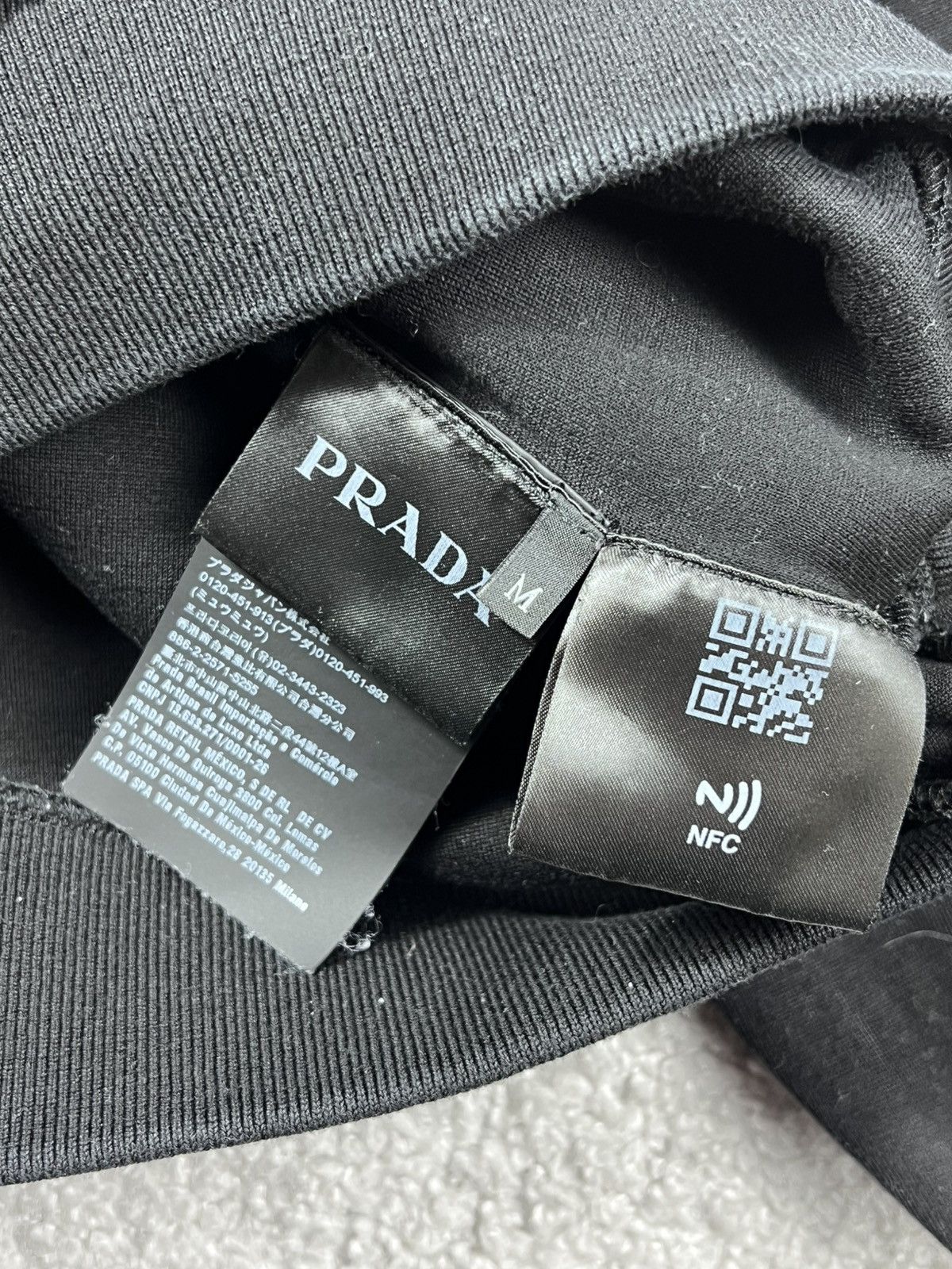 Prada SS22 Prada Logo Leather Patch Hoodie Size M Size US M / EU 48-50 / 2 - 8 Thumbnail