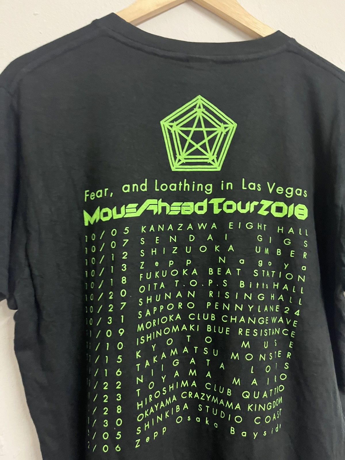 Band Tees 💥Grailed Sale💥Fear And Loathing In Las Vegas Band T Shirts Size US XL / EU 56 / 4 - 8 Thumbnail