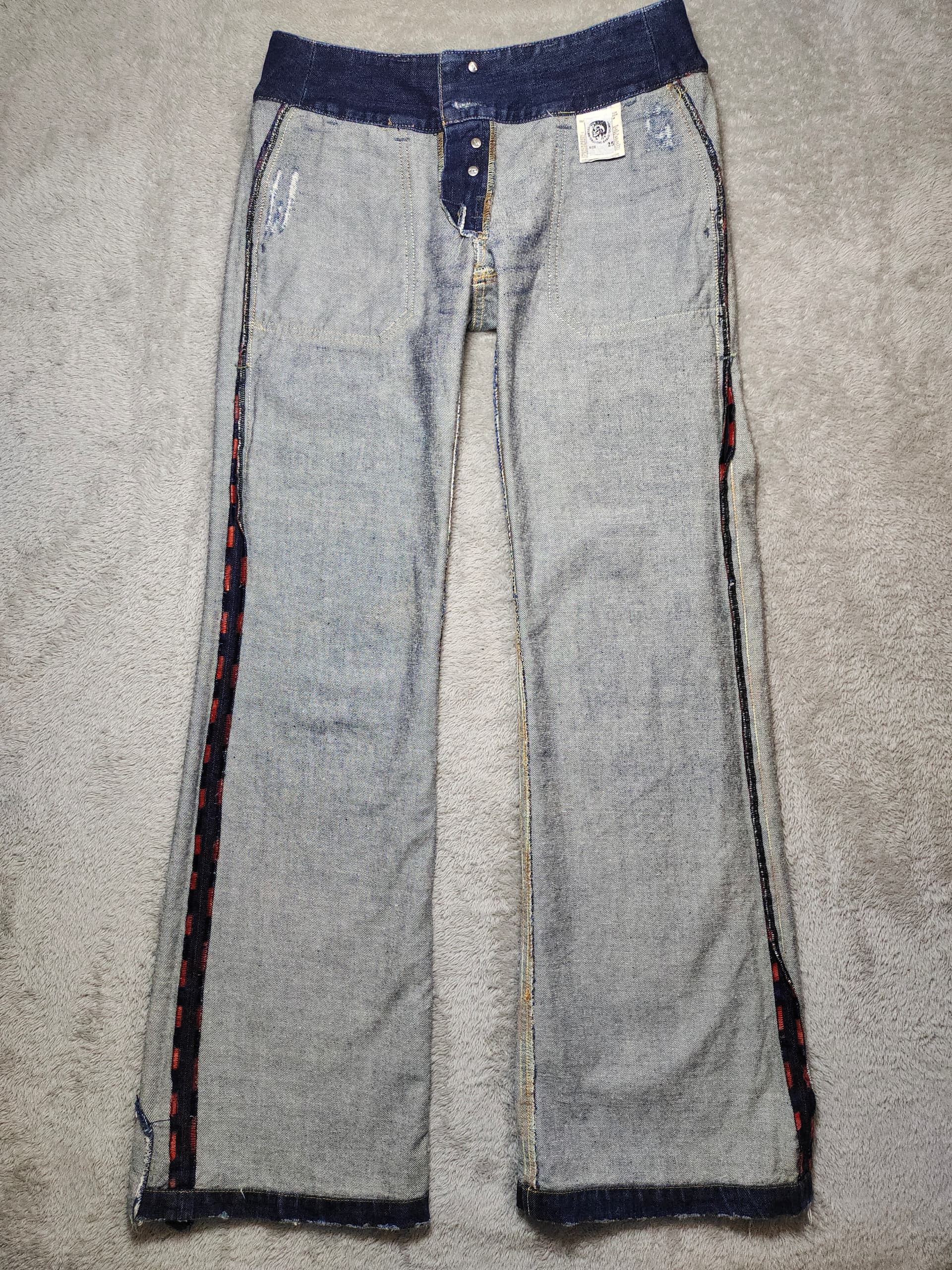 Diesel DIESEL FLARE BOOT CUT JEANS DISTRESSED SIZE 30 Size 30" / US 8 / IT 44 - 8 Thumbnail