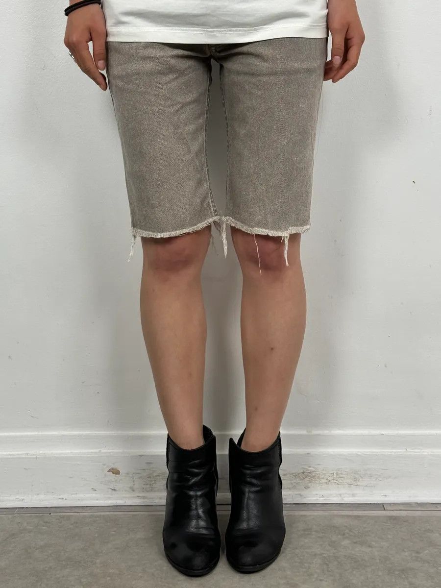 Maison Margiela SS2012 Maison Margiela Beige Denim Signature Distressed Shorts Size 26" / US 2 / IT 38 - 3 Thumbnail