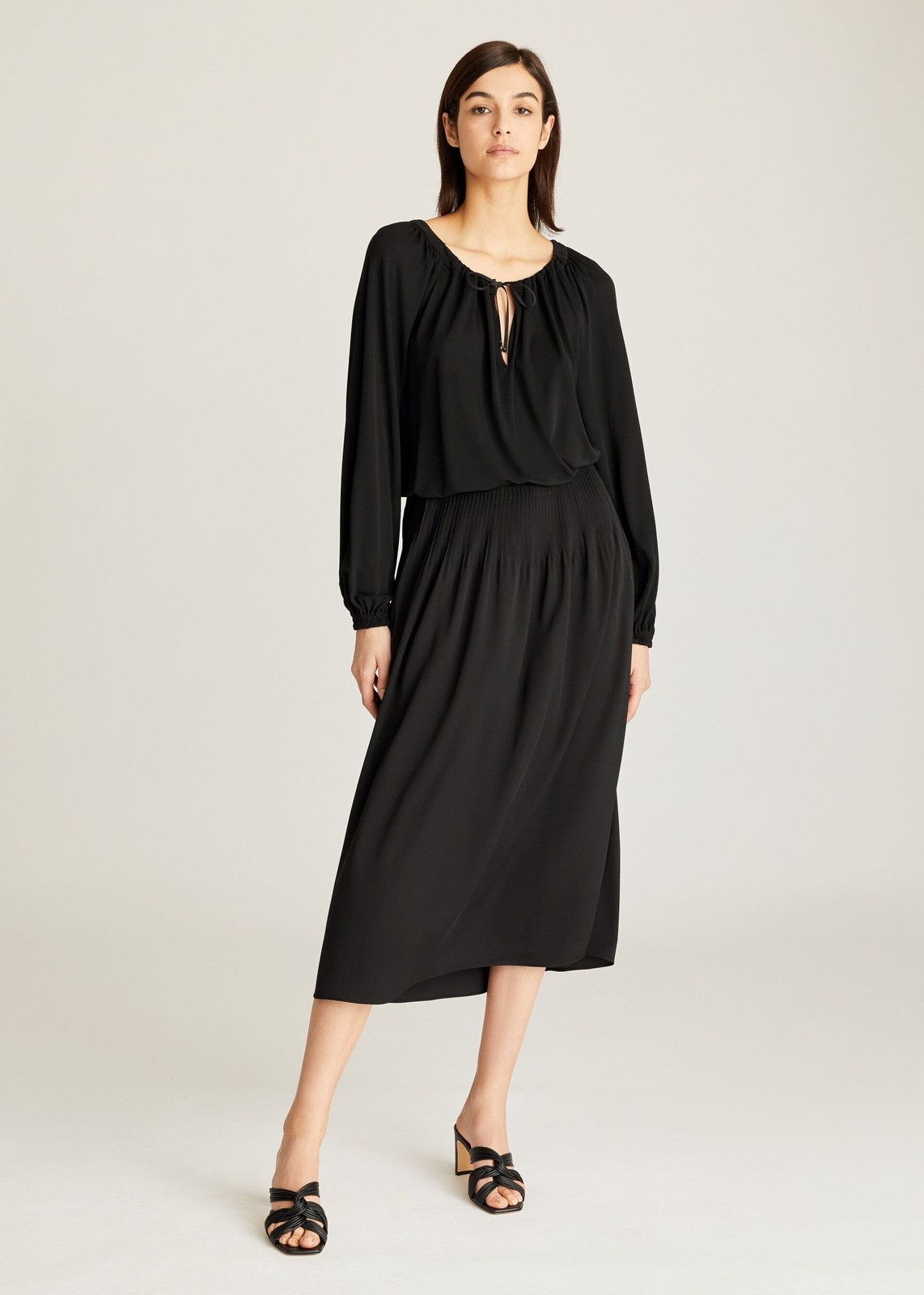 Loro Piana o1srvl11e0424 Skirt in Black Size 30" / US 8 / IT 44 - 2 Thumbnail
